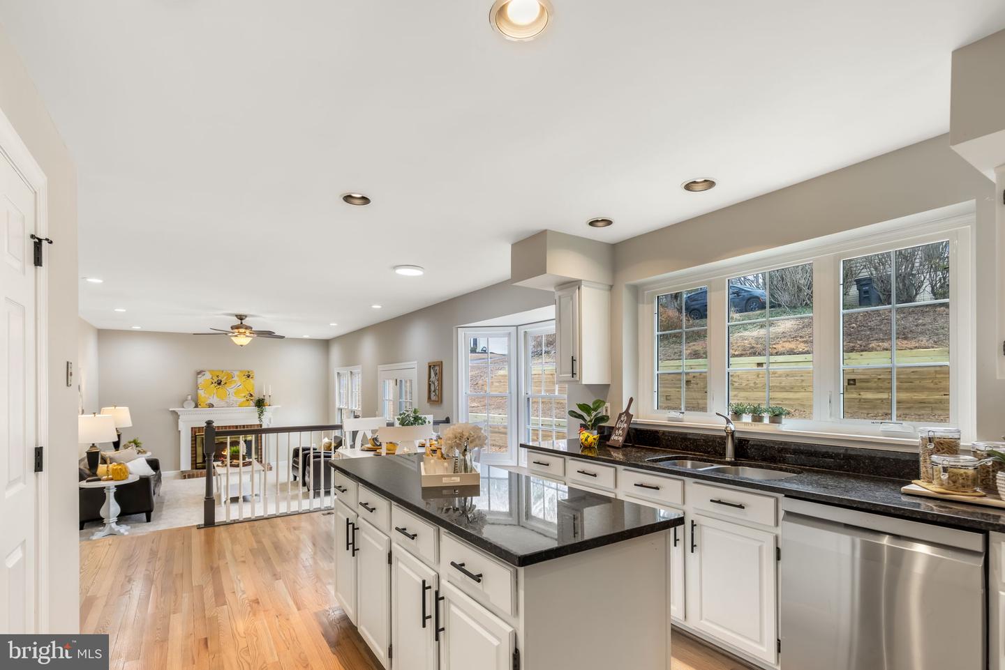 16657 PURCIVAL CT, DUMFRIES, Virginia 22025, 4 Bedrooms Bedrooms, ,3 BathroomsBathrooms,Residential,For sale,16657 PURCIVAL CT,VAPW2113172 MLS # VAPW2113172