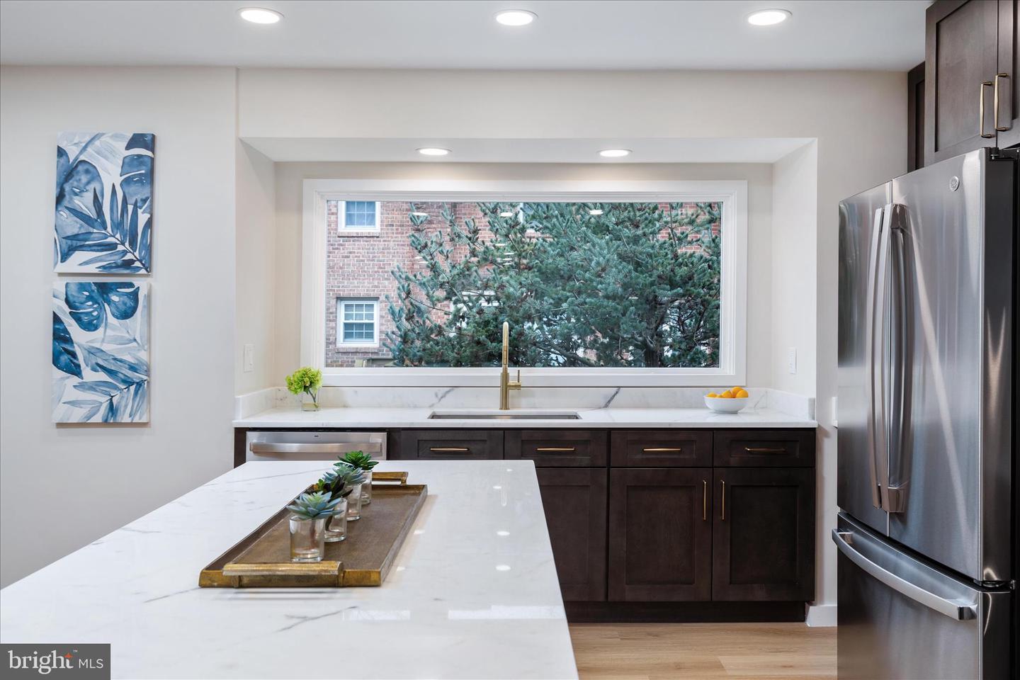 10147 OAKWOOD CHASE CT, OAKTON, Virginia 22124, 4 Bedrooms Bedrooms, ,3 BathroomsBathrooms,Residential,For sale,10147 OAKWOOD CHASE CT,VAFX2292572 MLS # VAFX2292572