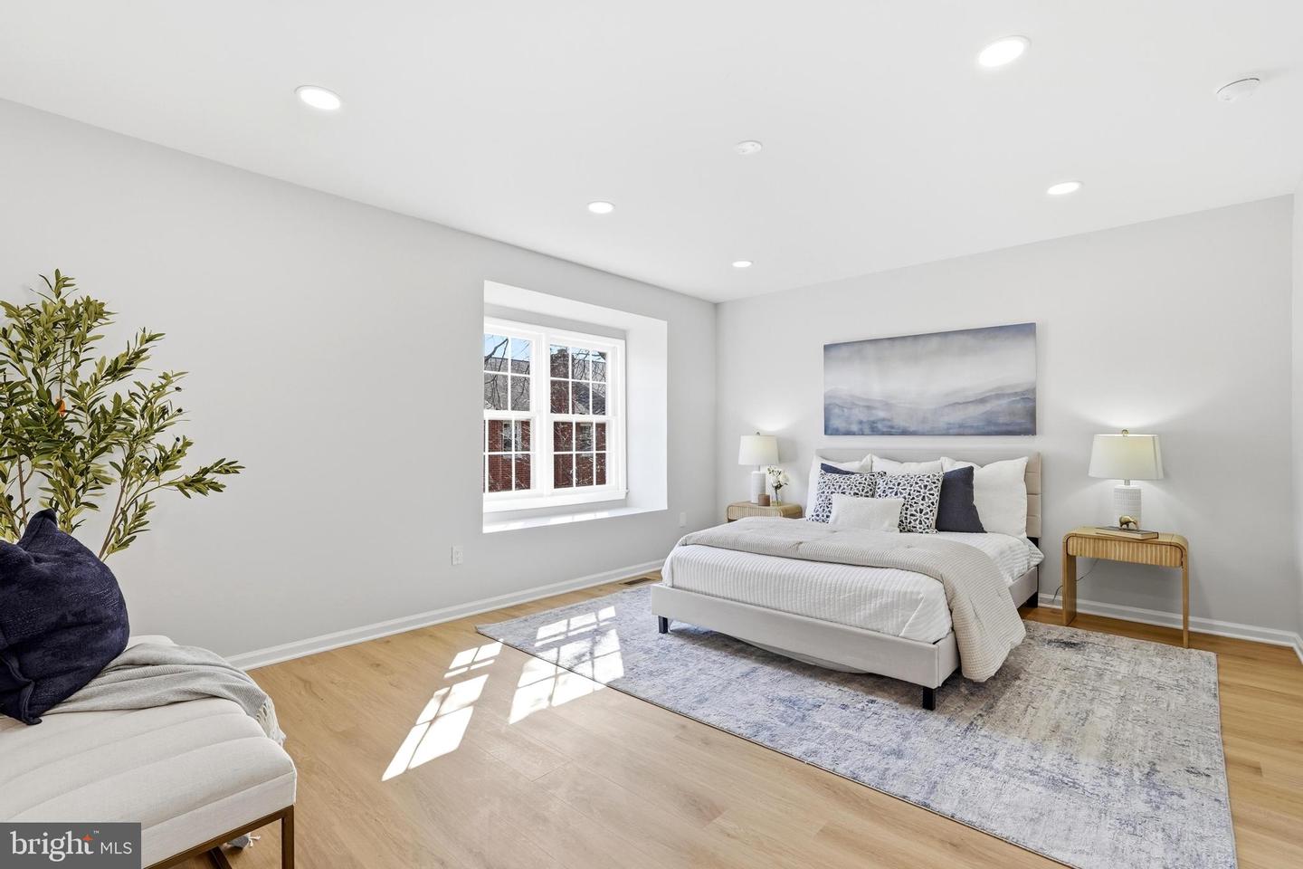 10147 OAKWOOD CHASE CT, OAKTON, Virginia 22124, 4 Bedrooms Bedrooms, ,3 BathroomsBathrooms,Residential,For sale,10147 OAKWOOD CHASE CT,VAFX2292572 MLS # VAFX2292572