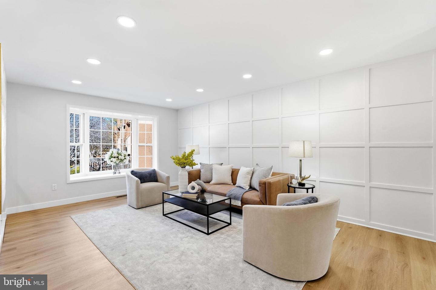 10147 OAKWOOD CHASE CT, OAKTON, Virginia 22124, 4 Bedrooms Bedrooms, ,3 BathroomsBathrooms,Residential,For sale,10147 OAKWOOD CHASE CT,VAFX2292572 MLS # VAFX2292572