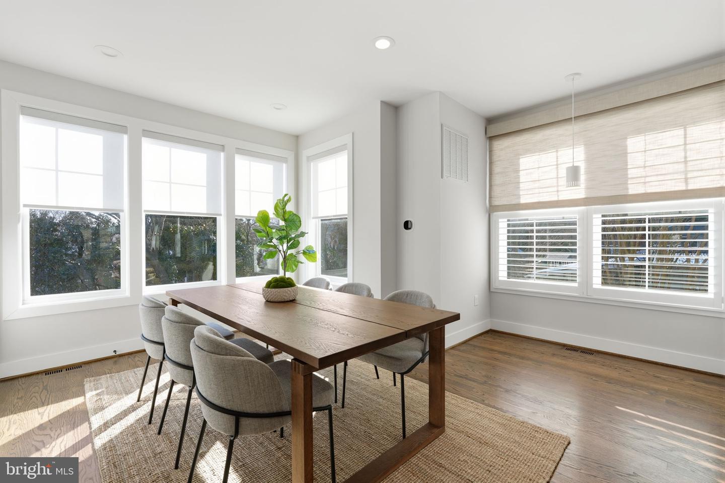 3207 MEMORIAL ST, ALEXANDRIA, Virginia 22306, 3 Bedrooms Bedrooms, ,2 BathroomsBathrooms,Residential,For sale,3207 MEMORIAL ST,VAFX2292574 MLS # VAFX2292574