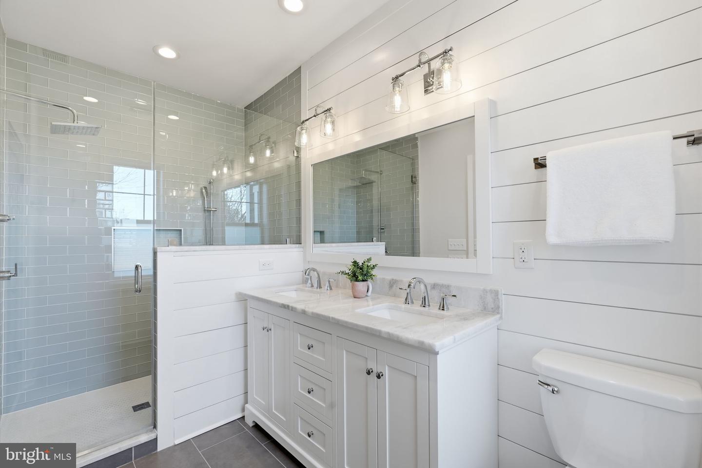 3207 MEMORIAL ST, ALEXANDRIA, Virginia 22306, 3 Bedrooms Bedrooms, ,2 BathroomsBathrooms,Residential,For sale,3207 MEMORIAL ST,VAFX2292574 MLS # VAFX2292574