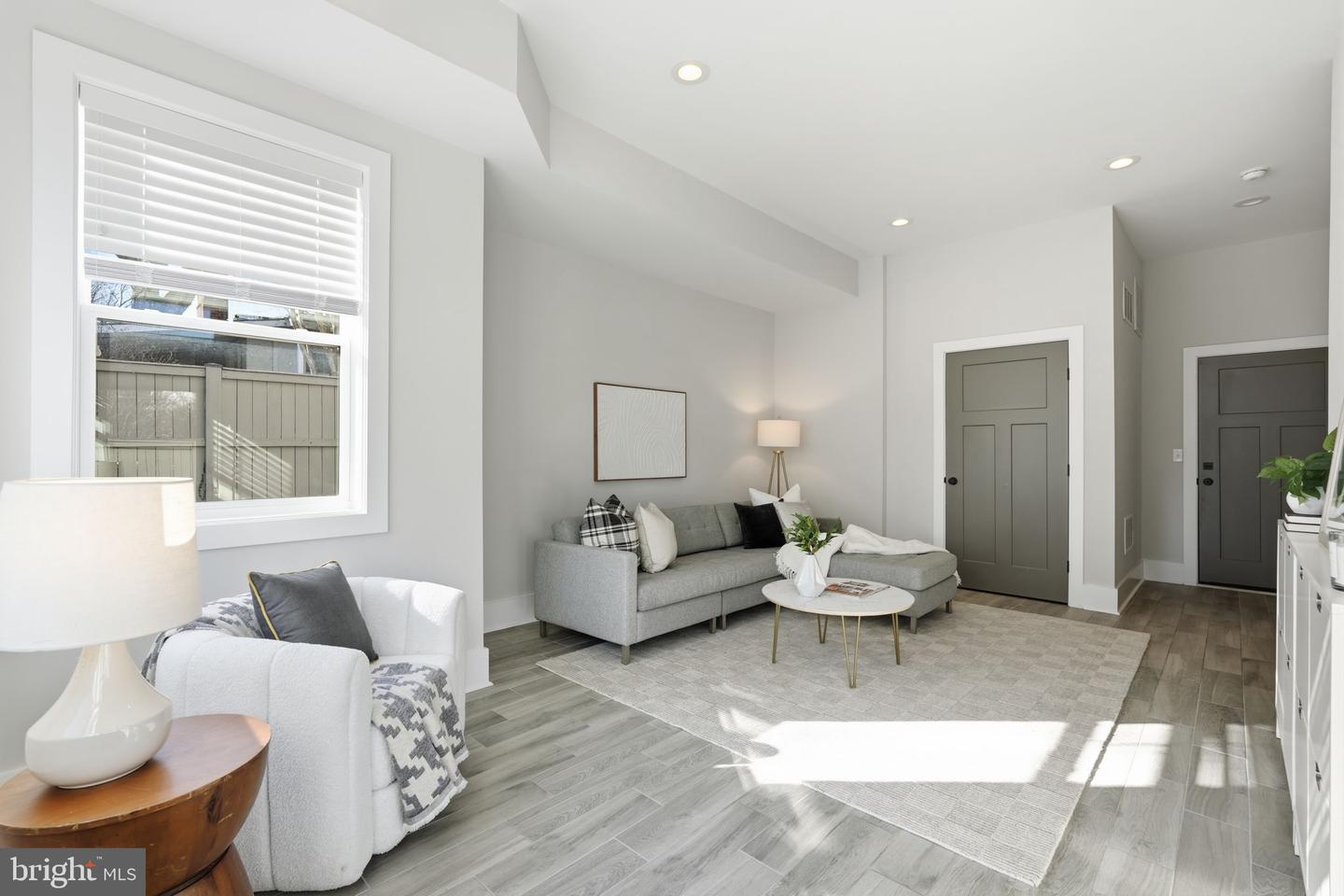 3207 MEMORIAL ST, ALEXANDRIA, Virginia 22306, 3 Bedrooms Bedrooms, ,2 BathroomsBathrooms,Residential,For sale,3207 MEMORIAL ST,VAFX2292574 MLS # VAFX2292574