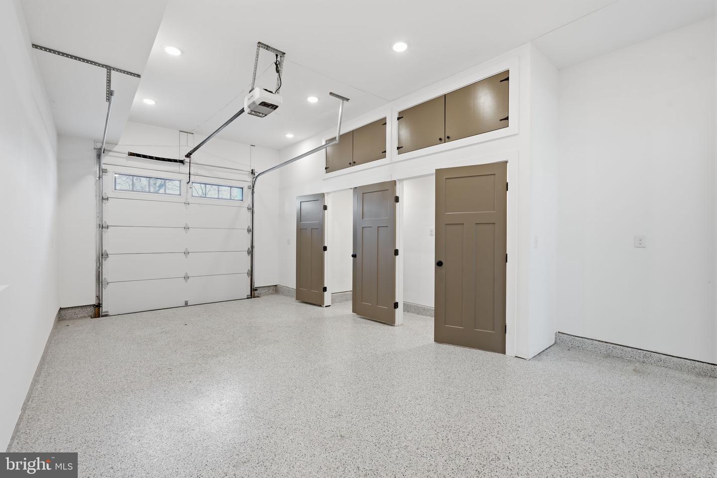 3207 MEMORIAL ST, ALEXANDRIA, Virginia 22306, 3 Bedrooms Bedrooms, ,2 BathroomsBathrooms,Residential,For sale,3207 MEMORIAL ST,VAFX2292574 MLS # VAFX2292574