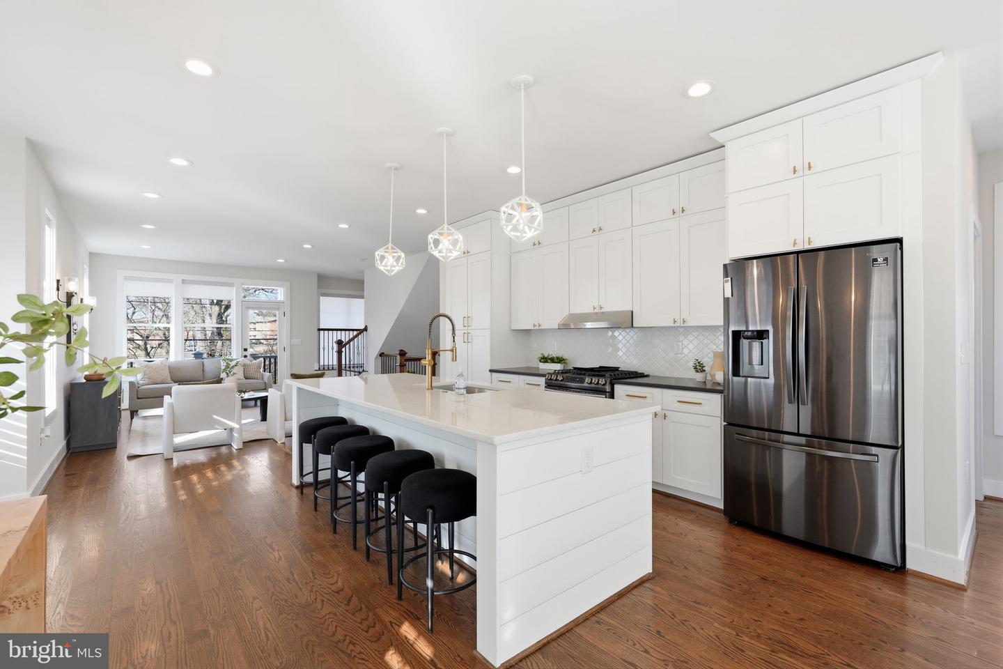 3207 MEMORIAL ST, ALEXANDRIA, Virginia 22306, 3 Bedrooms Bedrooms, ,2 BathroomsBathrooms,Residential,For sale,3207 MEMORIAL ST,VAFX2292574 MLS # VAFX2292574