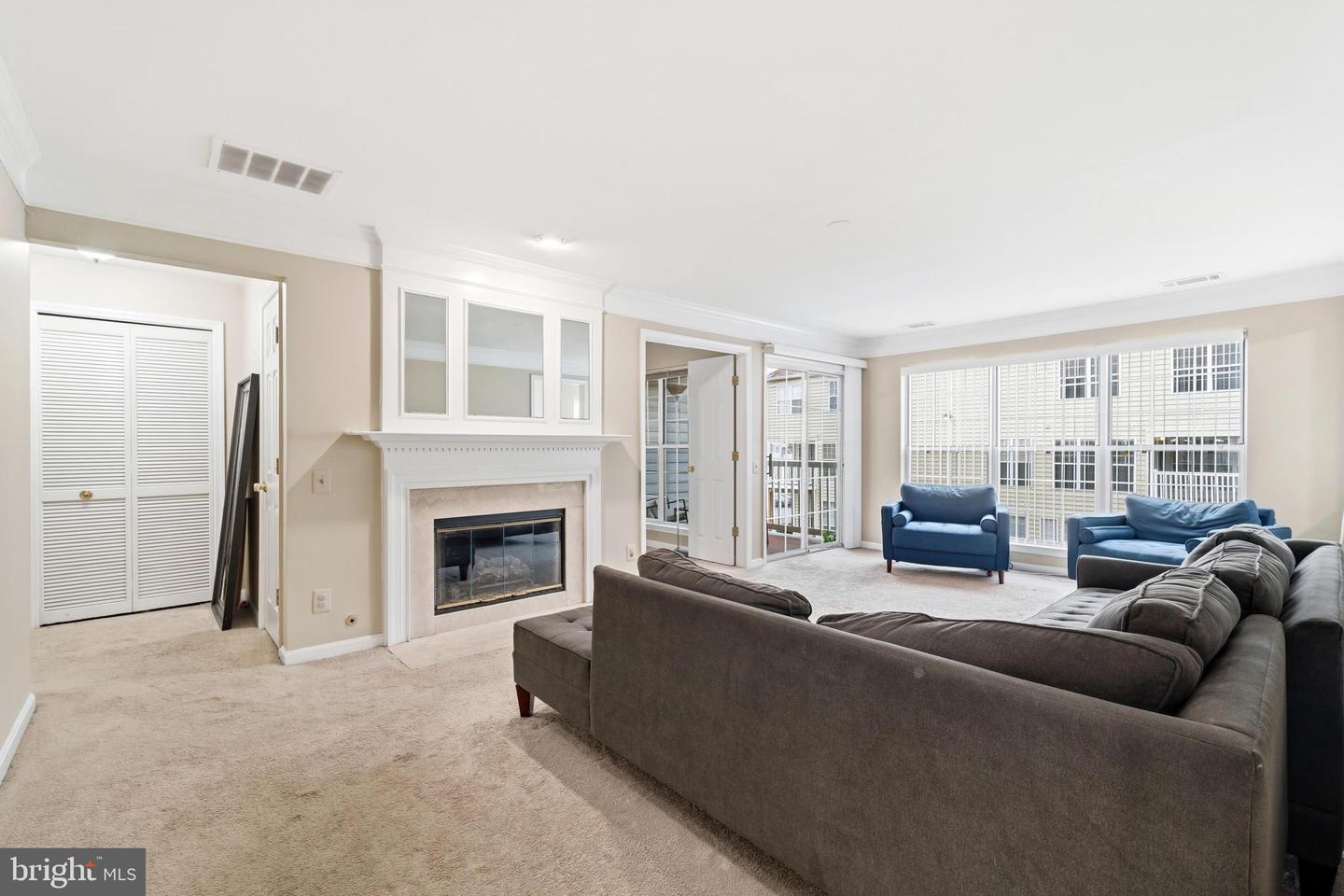 8206-B CROSSBROOK CT #201, LORTON, Virginia 22079, 2 Bedrooms Bedrooms, ,1 BathroomBathrooms,Residential,For sale,8206-B CROSSBROOK CT #201,VAFX2292578 MLS # VAFX2292578