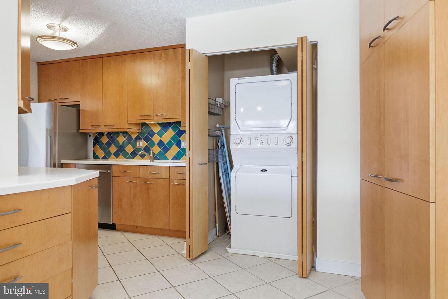 5300 COLUMBIA PIKE #908, ARLINGTON, Virginia 22204, 2 Bedrooms Bedrooms, 7 Rooms Rooms,2 BathroomsBathrooms,Residential,For sale,5300 COLUMBIA PIKE #908,VAAR2069248 MLS # VAAR2069248