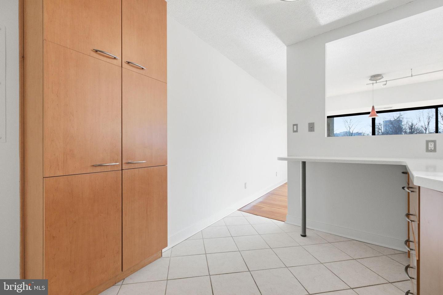 5300 COLUMBIA PIKE #908, ARLINGTON, Virginia 22204, 2 Bedrooms Bedrooms, 7 Rooms Rooms,2 BathroomsBathrooms,Residential,For sale,5300 COLUMBIA PIKE #908,VAAR2069248 MLS # VAAR2069248