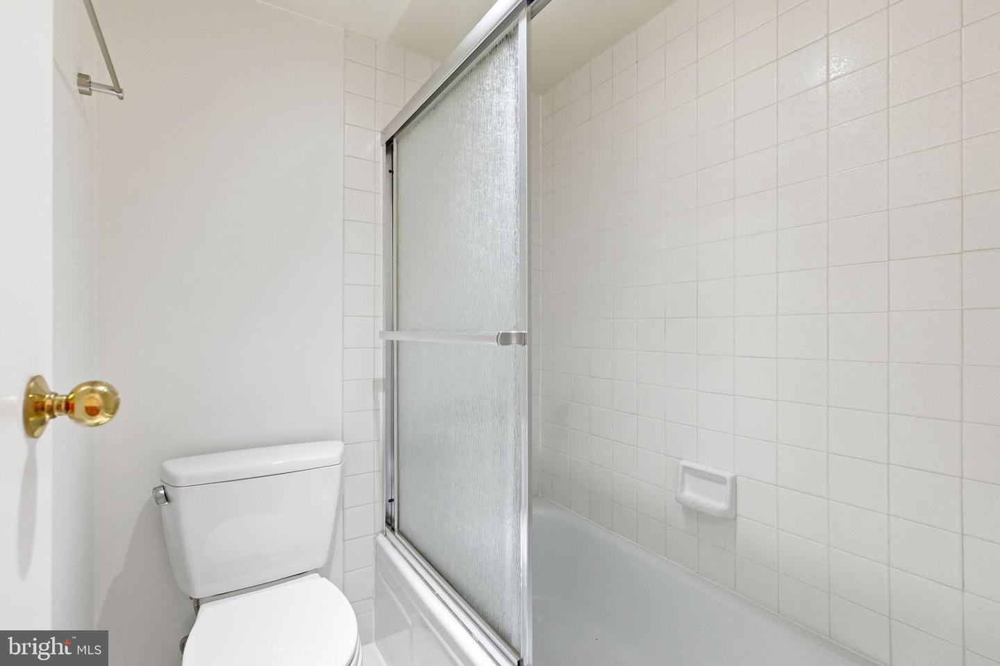 5300 COLUMBIA PIKE #908, ARLINGTON, Virginia 22204, 2 Bedrooms Bedrooms, 7 Rooms Rooms,2 BathroomsBathrooms,Residential,For sale,5300 COLUMBIA PIKE #908,VAAR2069248 MLS # VAAR2069248