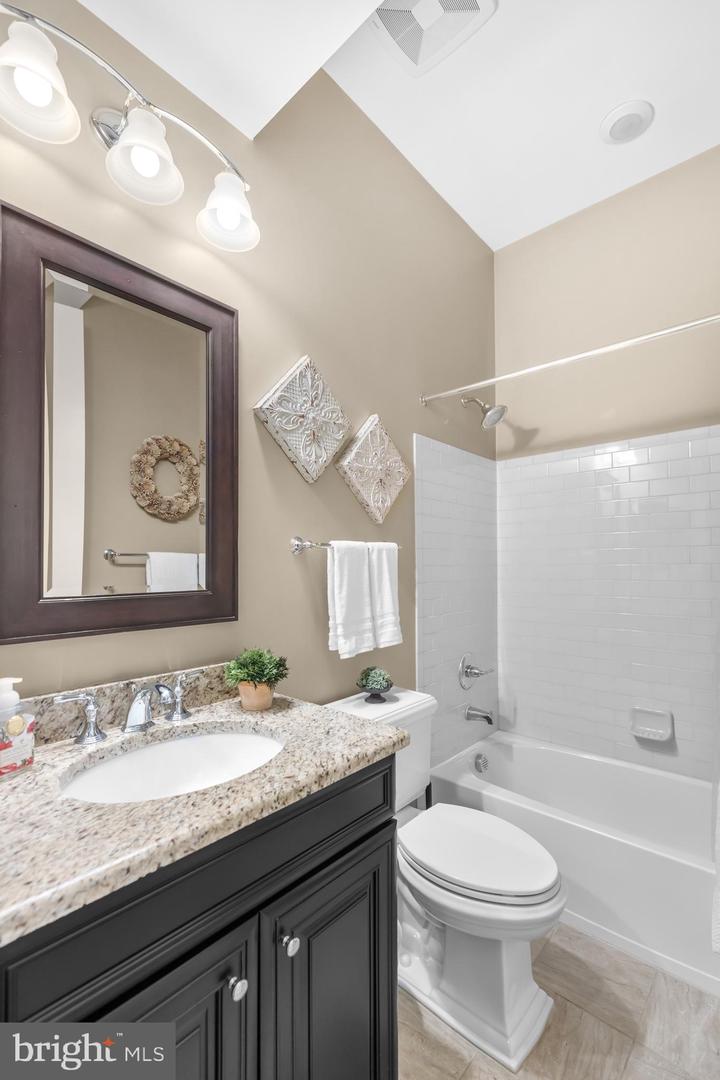 6061 TROTTERS POINT LN, GAINESVILLE, Virginia 20155, 3 Bedrooms Bedrooms, ,3 BathroomsBathrooms,Residential,For sale,6061 TROTTERS POINT LN,VAPW2113202 MLS # VAPW2113202