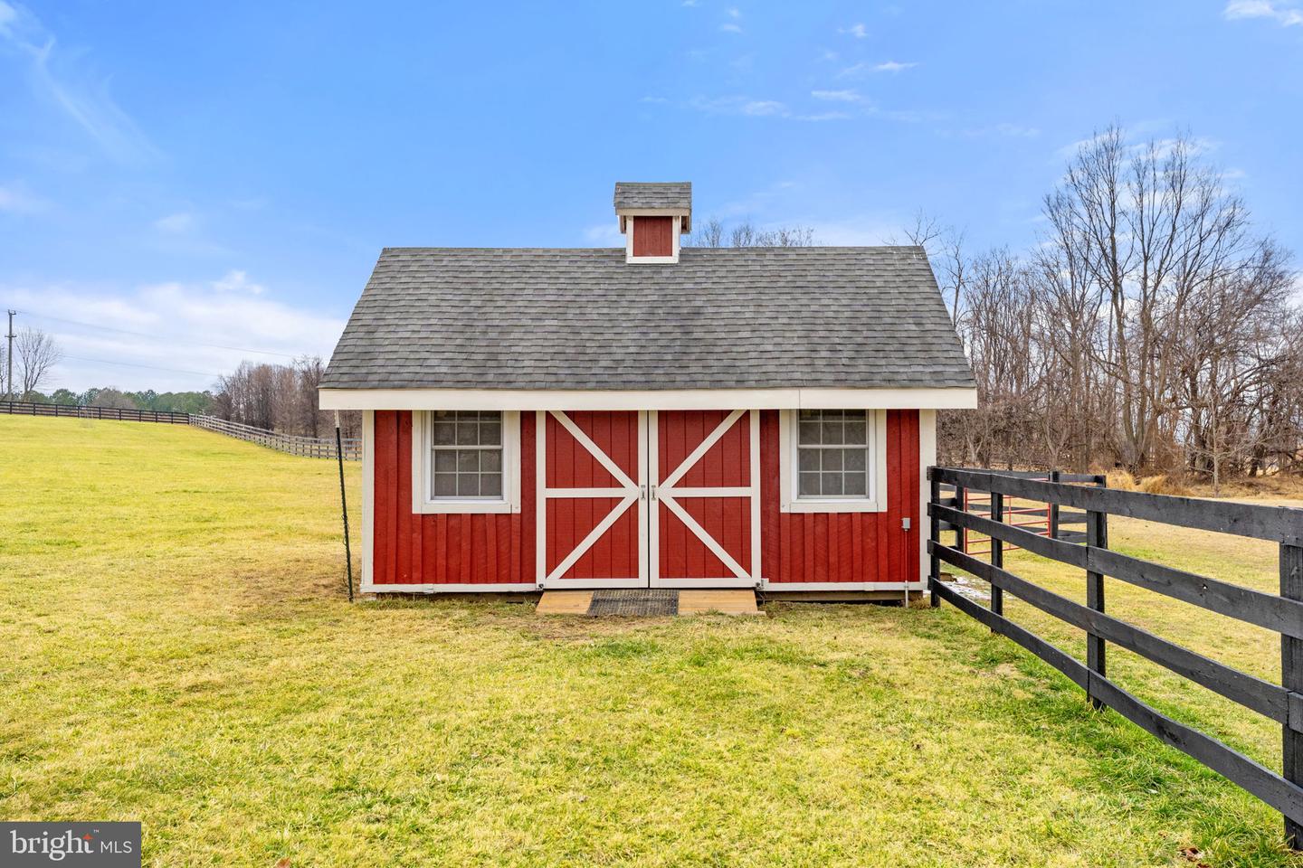 39054 OLD STAGE PL, WATERFORD, Virginia 20197, 5 Bedrooms Bedrooms, ,4 BathroomsBathrooms,Residential,For sale,39054 OLD STAGE PL,VALO2116632 MLS # VALO2116632