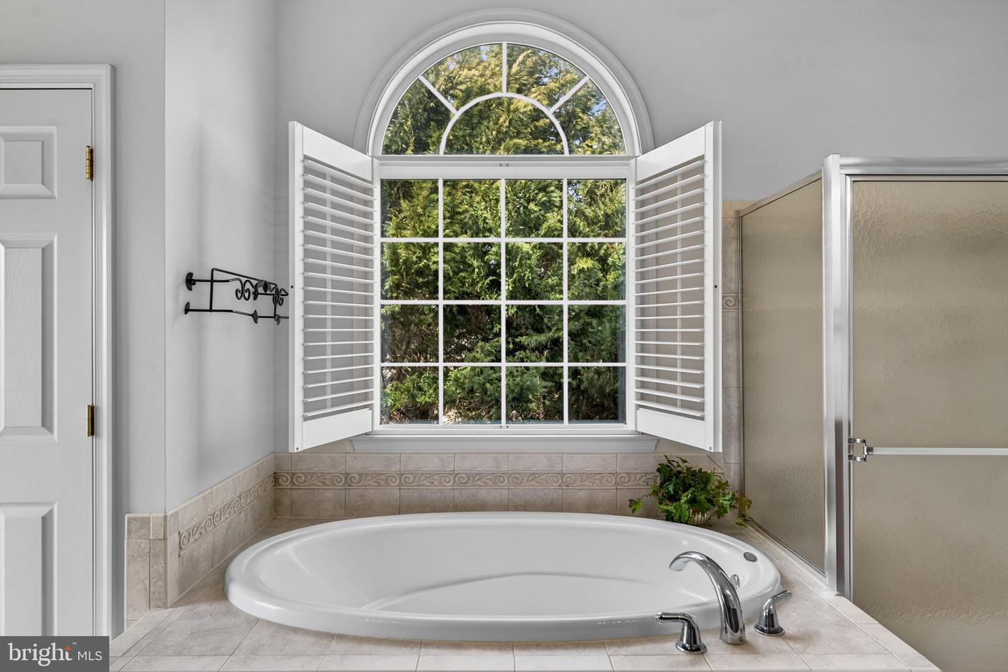 39054 OLD STAGE PL, WATERFORD, Virginia 20197, 5 Bedrooms Bedrooms, ,4 BathroomsBathrooms,Residential,For sale,39054 OLD STAGE PL,VALO2116632 MLS # VALO2116632