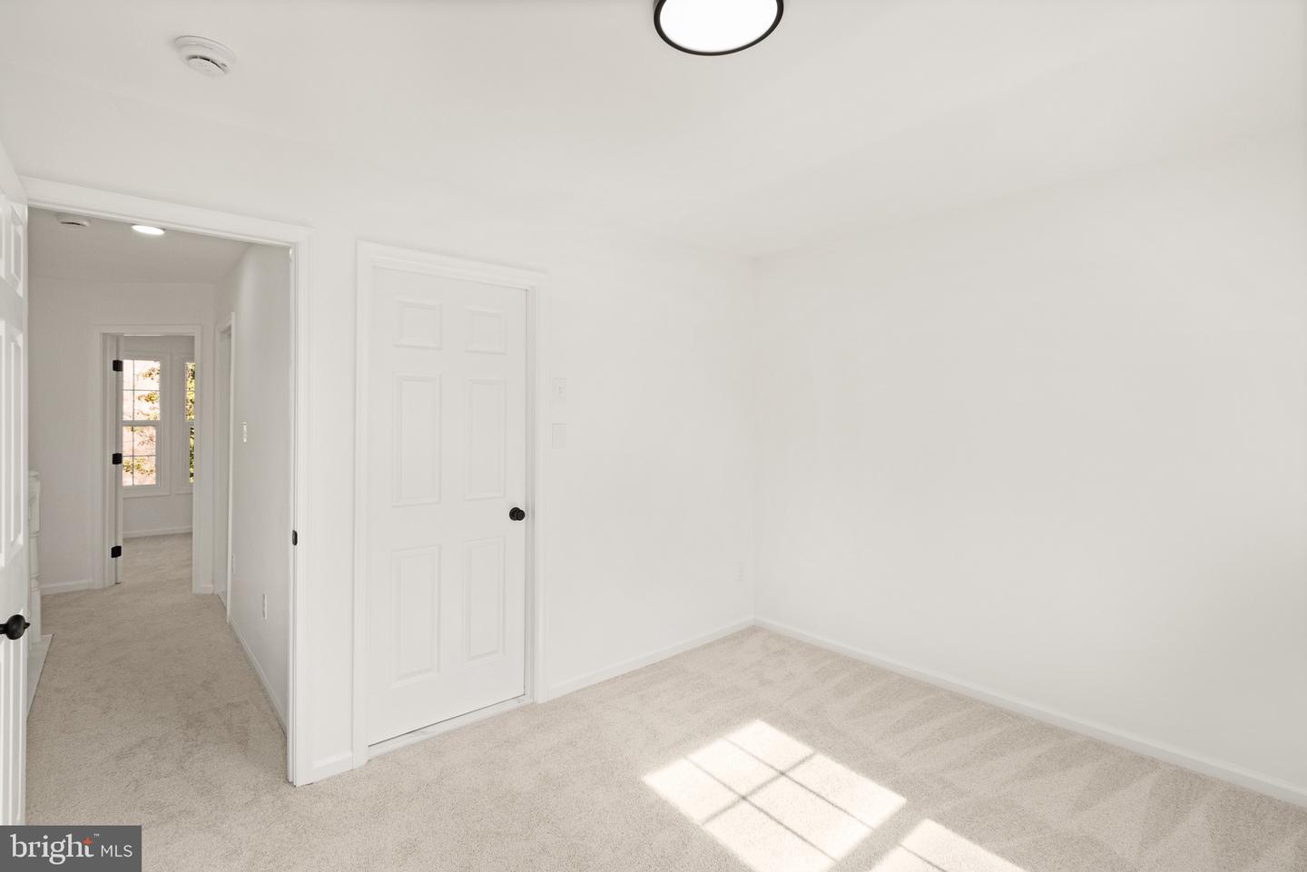 5017 9TH ST S, ARLINGTON, Virginia 22204, 2 Bedrooms Bedrooms, ,3 BathroomsBathrooms,Residential,For sale,5017 9TH ST S,VAAR2069256 MLS # VAAR2069256