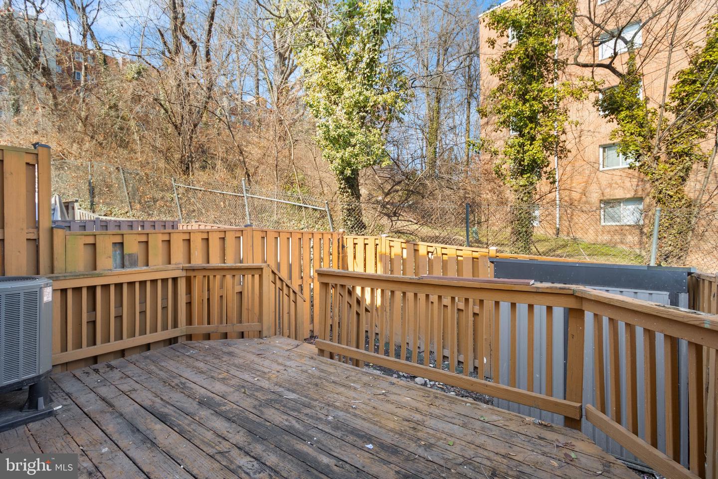 5017 9TH ST S, ARLINGTON, Virginia 22204, 2 Bedrooms Bedrooms, ,3 BathroomsBathrooms,Residential,For sale,5017 9TH ST S,VAAR2069256 MLS # VAAR2069256