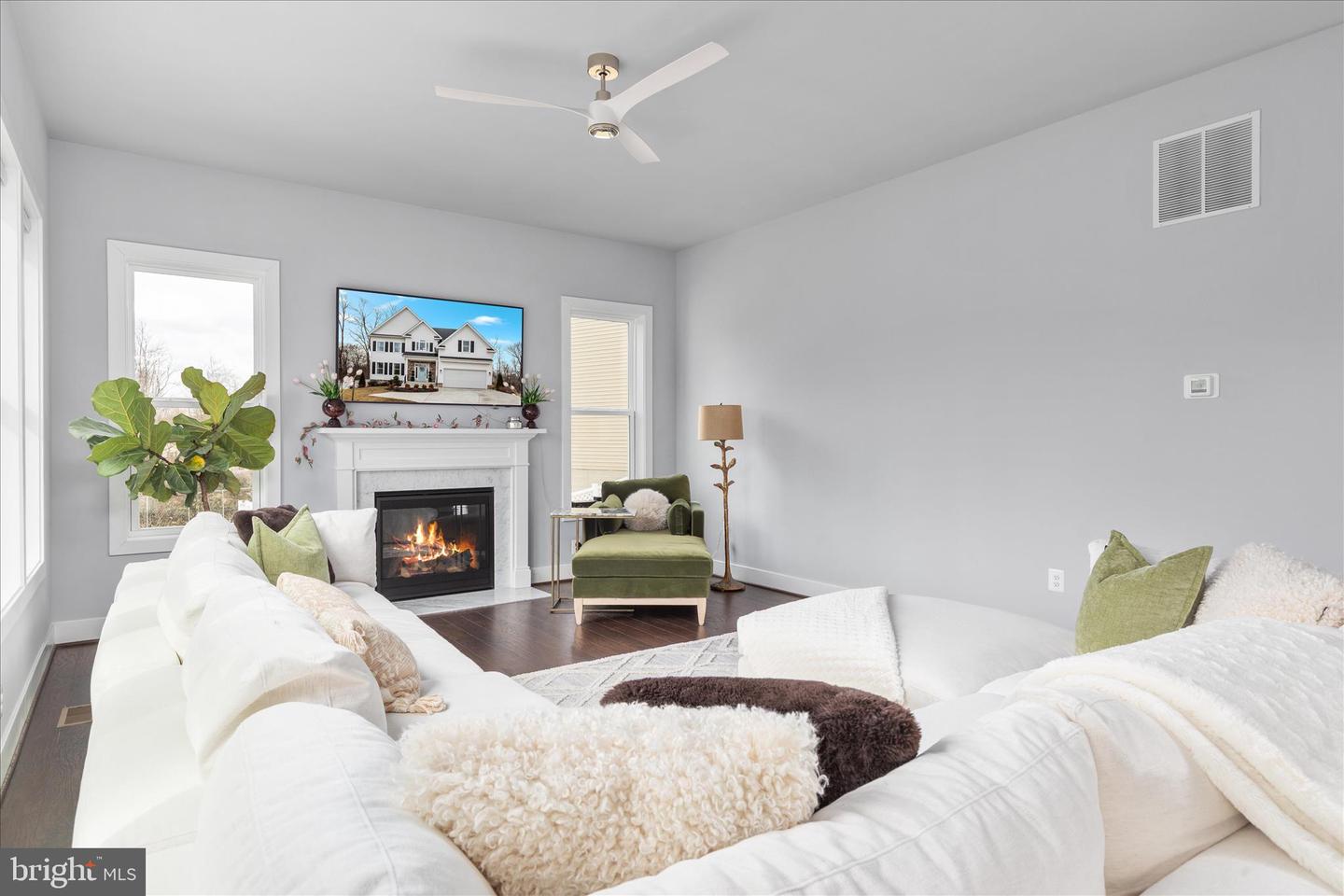 8734 LUKENS LN, ALEXANDRIA, Virginia 22309, 4 Bedrooms Bedrooms, ,5 BathroomsBathrooms,Residential,For sale,8734 LUKENS LN,VAFX2292592 MLS # VAFX2292592