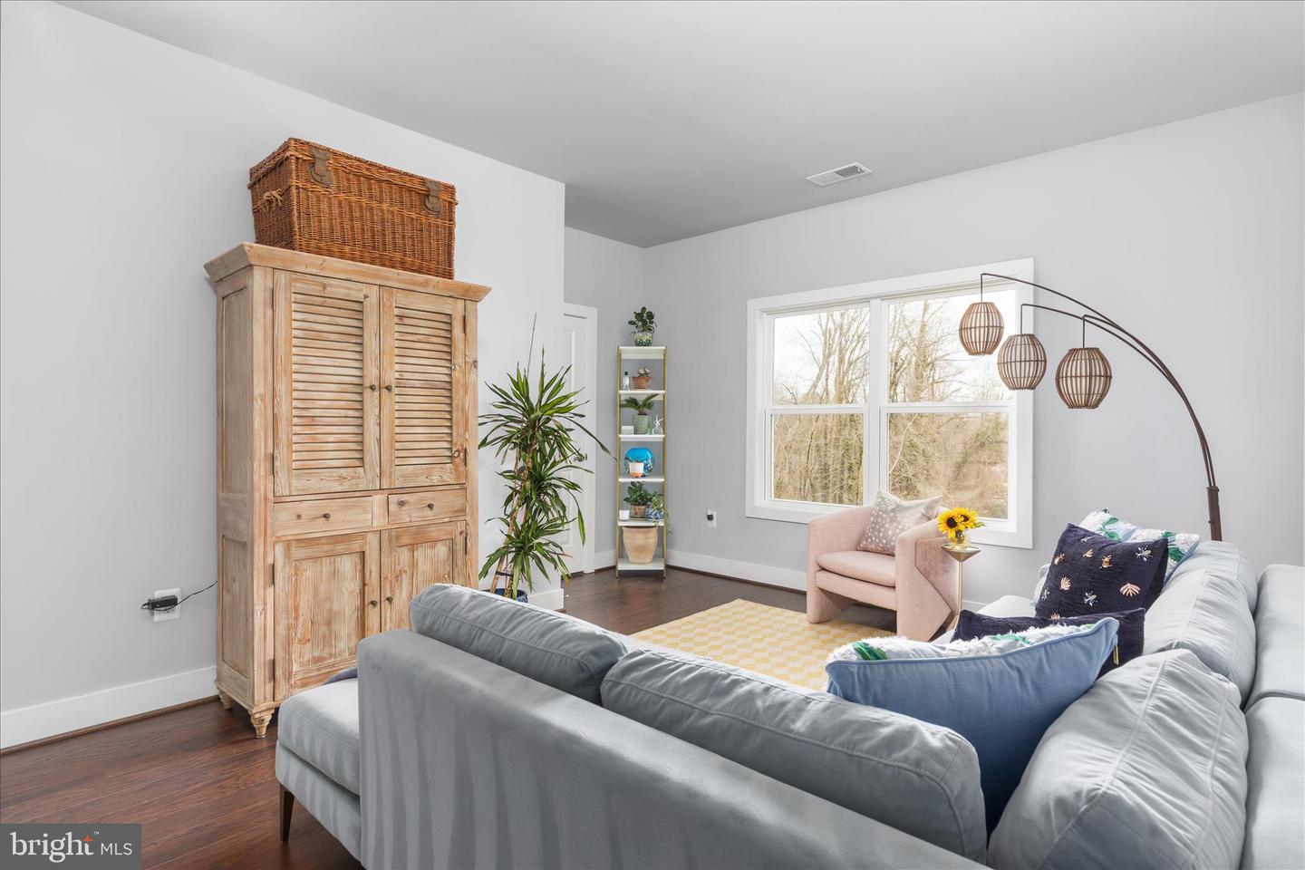 8734 LUKENS LN, ALEXANDRIA, Virginia 22309, 4 Bedrooms Bedrooms, ,5 BathroomsBathrooms,Residential,For sale,8734 LUKENS LN,VAFX2292592 MLS # VAFX2292592