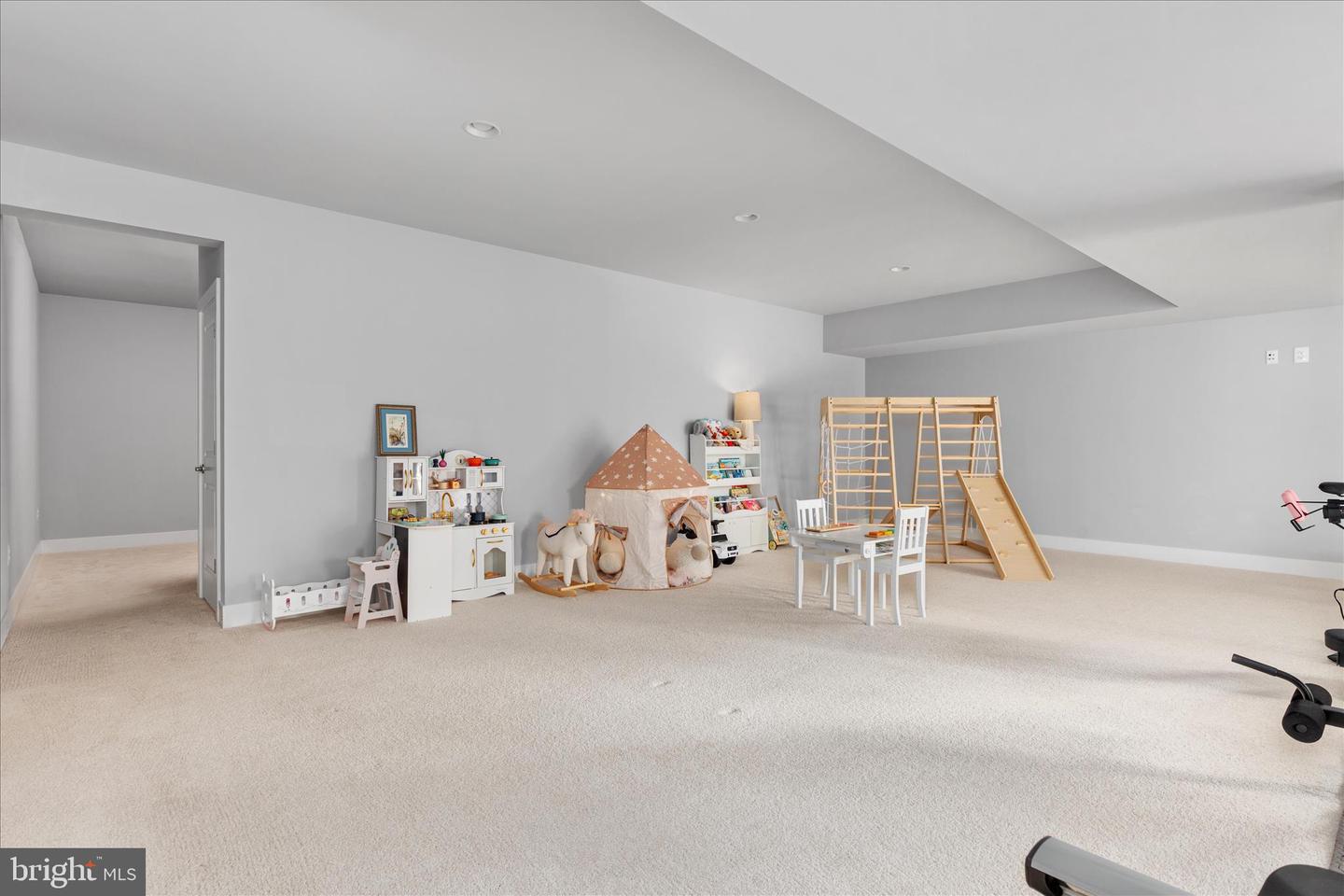 8734 LUKENS LN, ALEXANDRIA, Virginia 22309, 4 Bedrooms Bedrooms, ,5 BathroomsBathrooms,Residential,For sale,8734 LUKENS LN,VAFX2292592 MLS # VAFX2292592