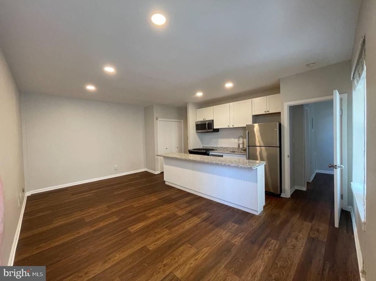 1669 COLUMBIA RD NW #215, WASHINGTON, District Of Columbia 20009, 1 Bedroom Bedrooms, ,1 BathroomBathrooms,Residential,For sale,1669 COLUMBIA RD NW #215,DCDC2247620 MLS # DCDC2247620