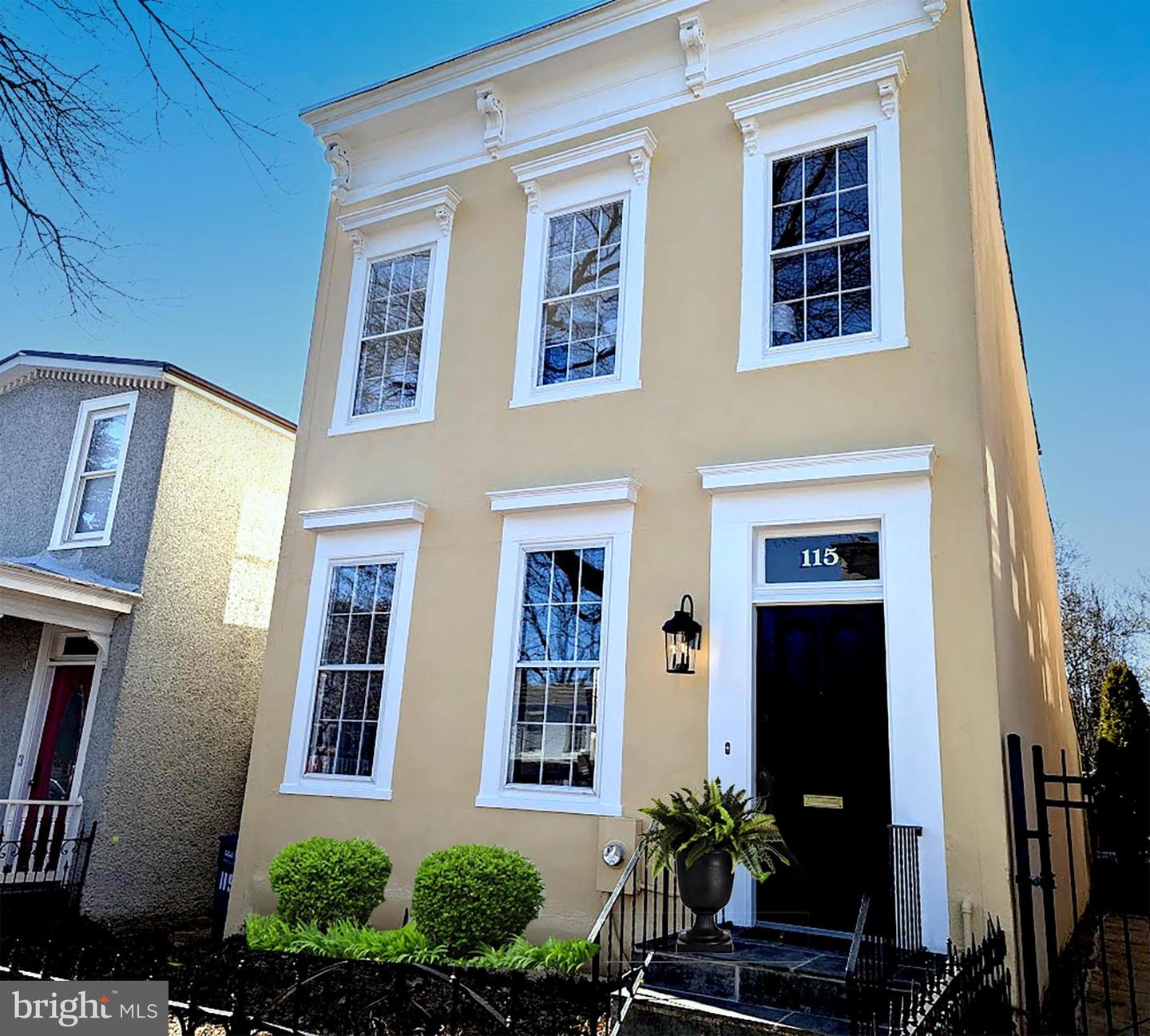 115 6TH ST SE, WASHINGTON, District Of Columbia 20003, 4 Bedrooms Bedrooms, ,1 BathroomBathrooms,Residential,For sale,115 6TH ST SE,DCDC2247632 MLS # DCDC2247632