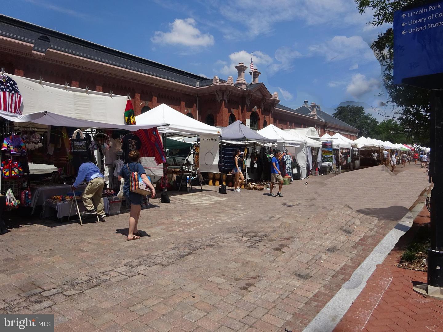 115 6TH ST SE, WASHINGTON, District Of Columbia 20003, 4 Bedrooms Bedrooms, ,1 BathroomBathrooms,Residential,For sale,115 6TH ST SE,DCDC2247632 MLS # DCDC2247632