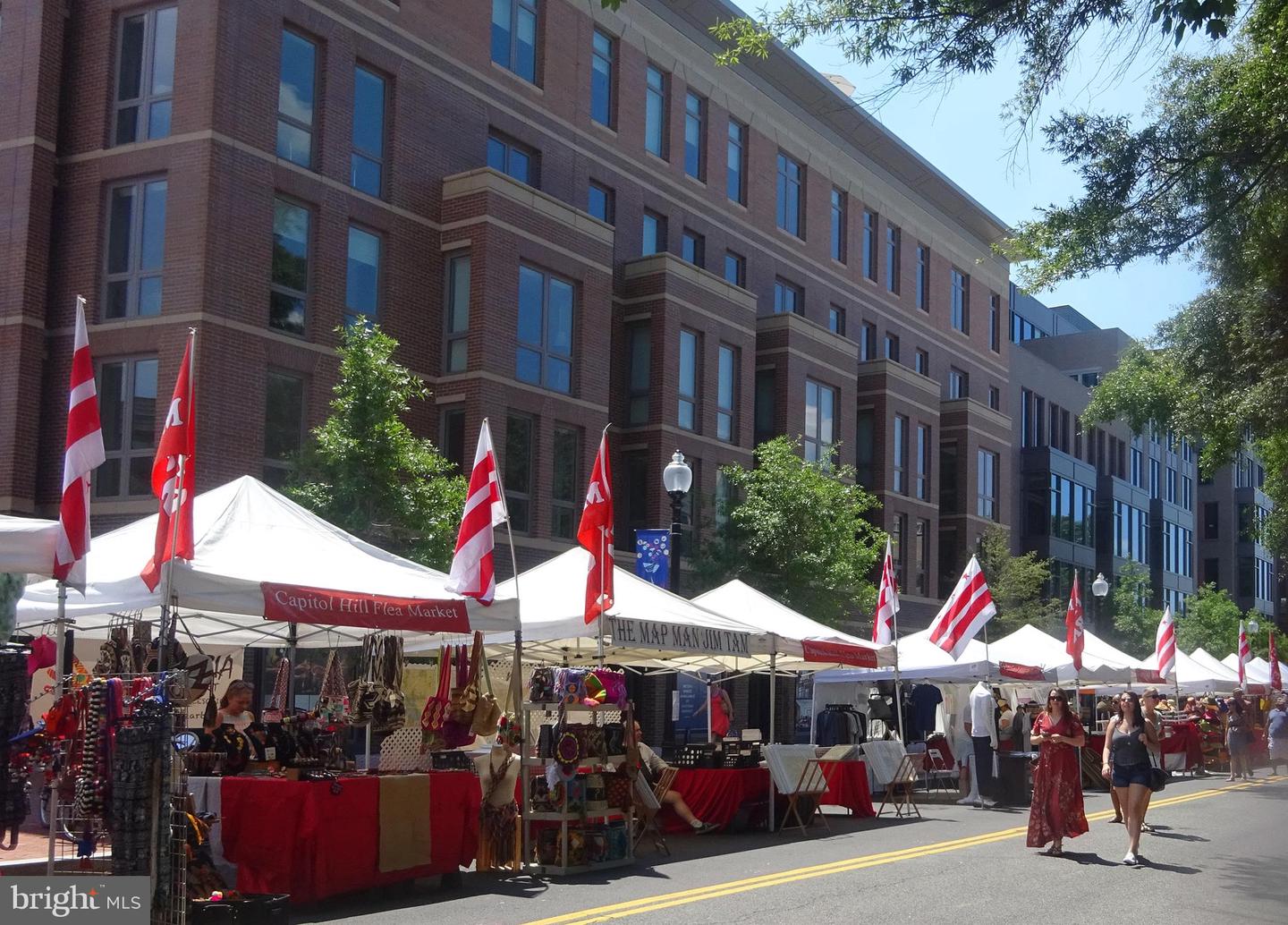 115 6TH ST SE, WASHINGTON, District Of Columbia 20003, 4 Bedrooms Bedrooms, ,1 BathroomBathrooms,Residential,For sale,115 6TH ST SE,DCDC2247632 MLS # DCDC2247632