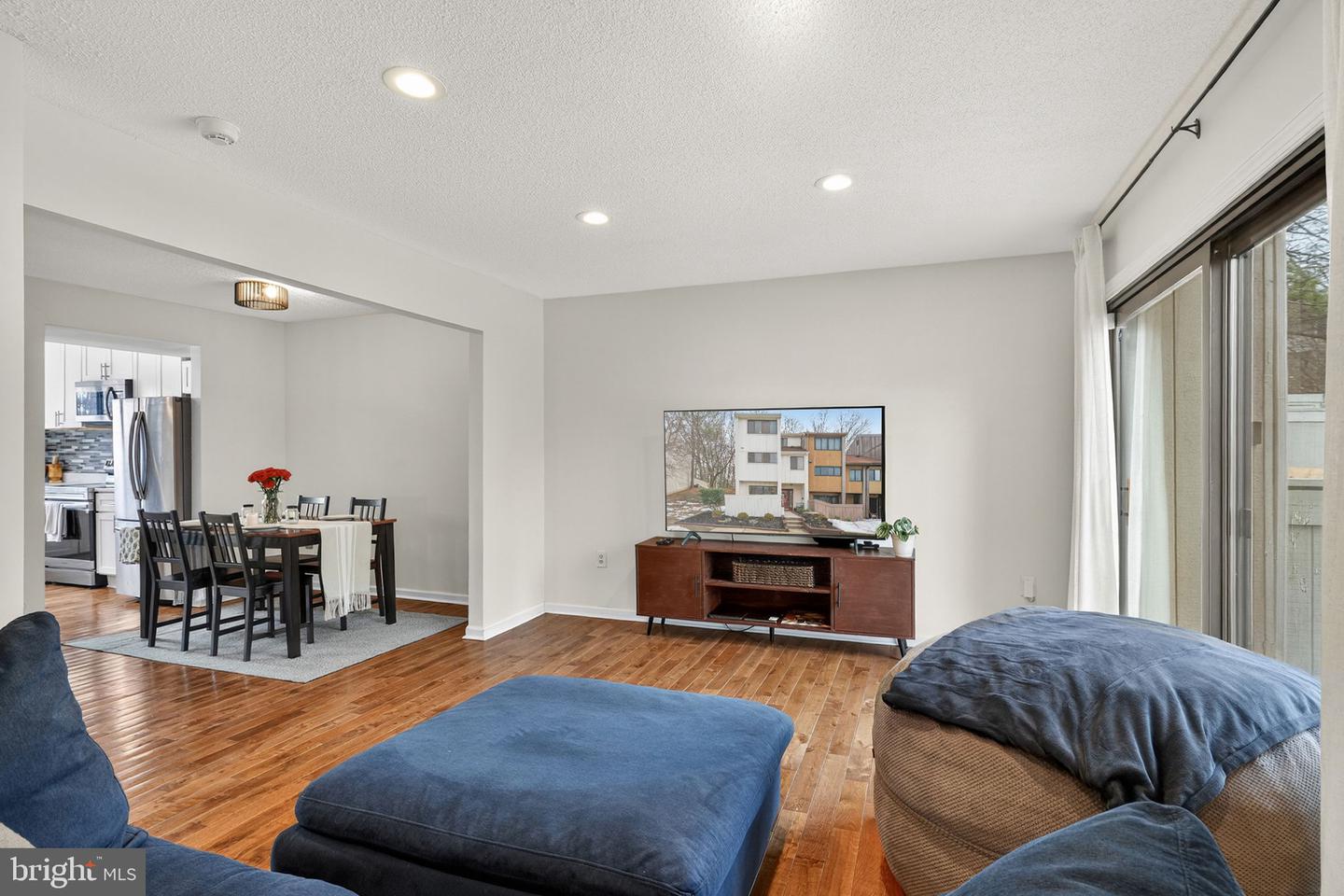 1817 OLD POST TER, WOODBRIDGE, Virginia 22191, 4 Bedrooms Bedrooms, ,3 BathroomsBathrooms,Residential,For sale,1817 OLD POST TER,VAPW2113224 MLS # VAPW2113224