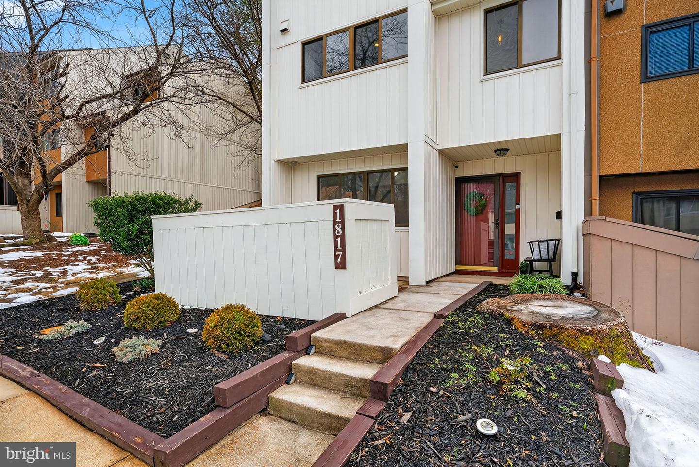 1817 OLD POST TER, WOODBRIDGE, Virginia 22191, 4 Bedrooms Bedrooms, ,3 BathroomsBathrooms,Residential,For sale,1817 OLD POST TER,VAPW2113224 MLS # VAPW2113224