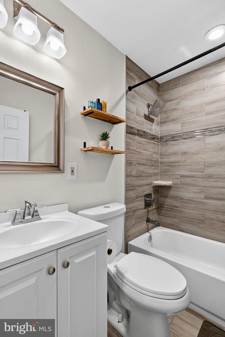 1817 OLD POST TER, WOODBRIDGE, Virginia 22191, 4 Bedrooms Bedrooms, ,3 BathroomsBathrooms,Residential,For sale,1817 OLD POST TER,VAPW2113224 MLS # VAPW2113224