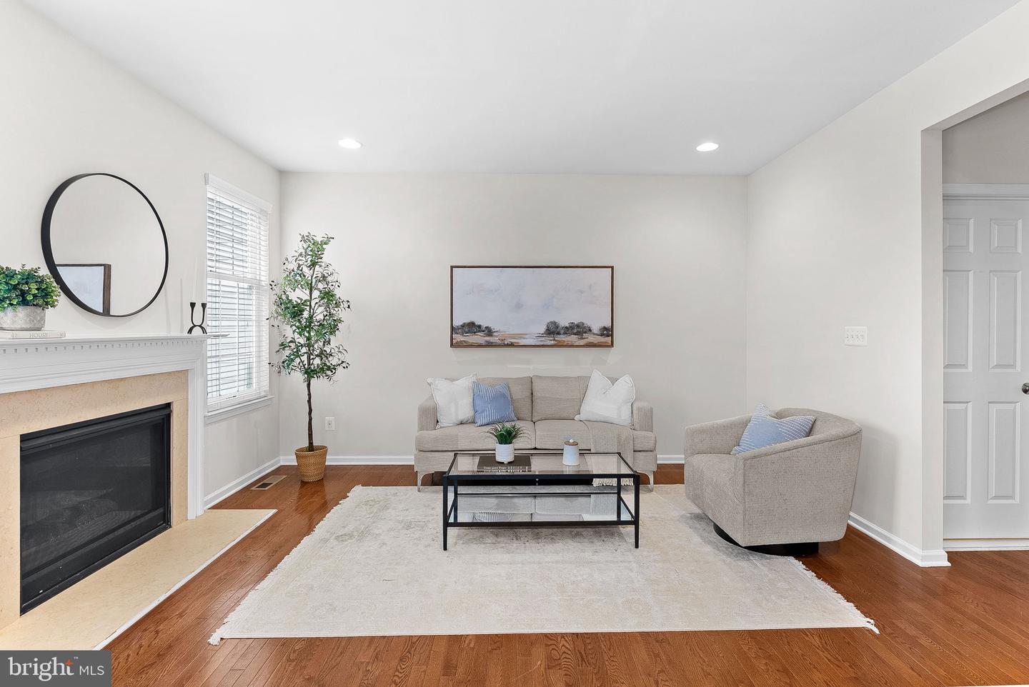 25631 ANTHEM TER, CHANTILLY, Virginia 20152, 3 Bedrooms Bedrooms, ,3 BathroomsBathrooms,Residential,For sale,25631 ANTHEM TER,VALO2116658 MLS # VALO2116658