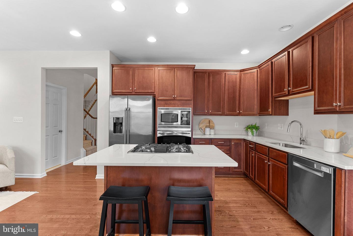 25631 ANTHEM TER, CHANTILLY, Virginia 20152, 3 Bedrooms Bedrooms, ,3 BathroomsBathrooms,Residential,For sale,25631 ANTHEM TER,VALO2116658 MLS # VALO2116658