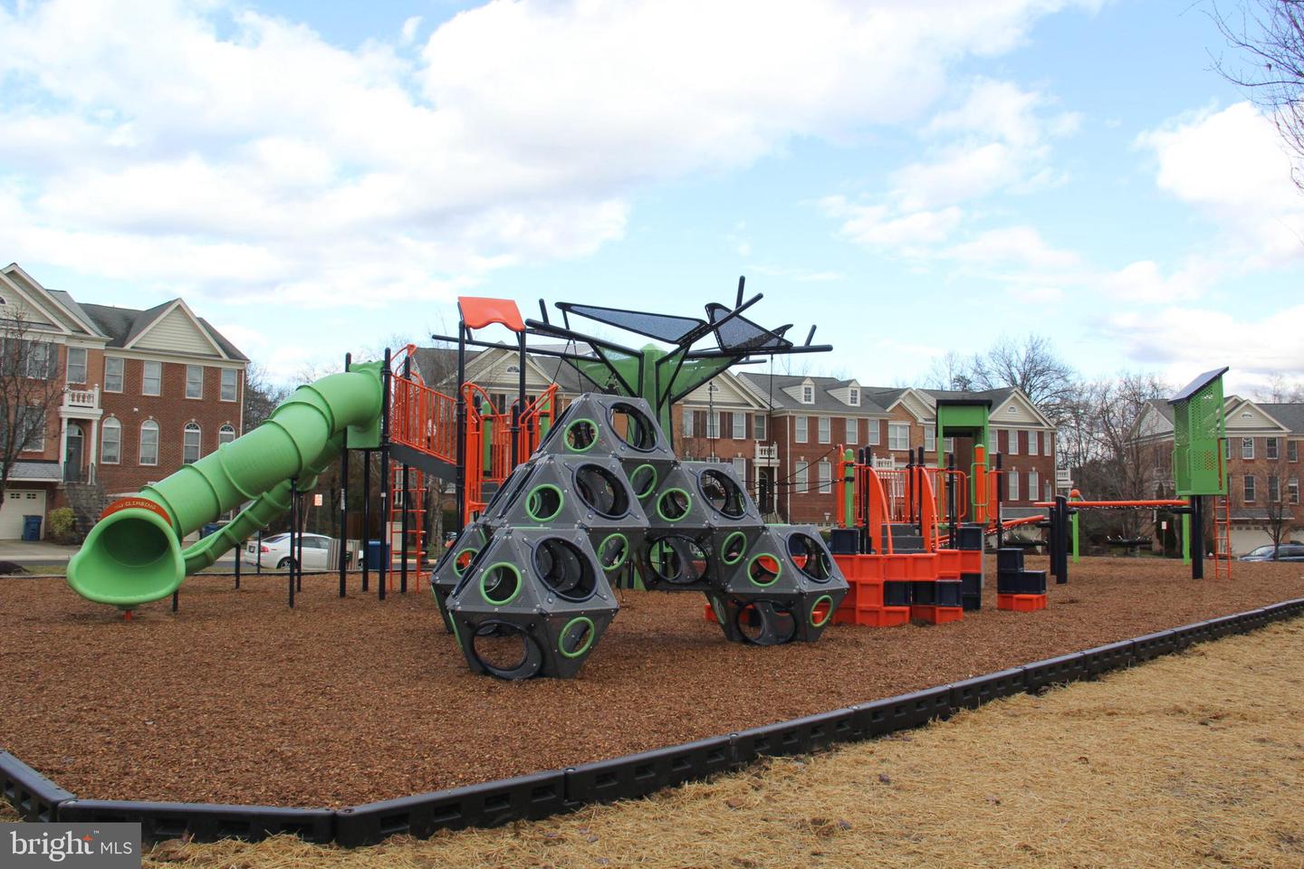 25631 ANTHEM TER, CHANTILLY, Virginia 20152, 3 Bedrooms Bedrooms, ,3 BathroomsBathrooms,Residential,For sale,25631 ANTHEM TER,VALO2116658 MLS # VALO2116658