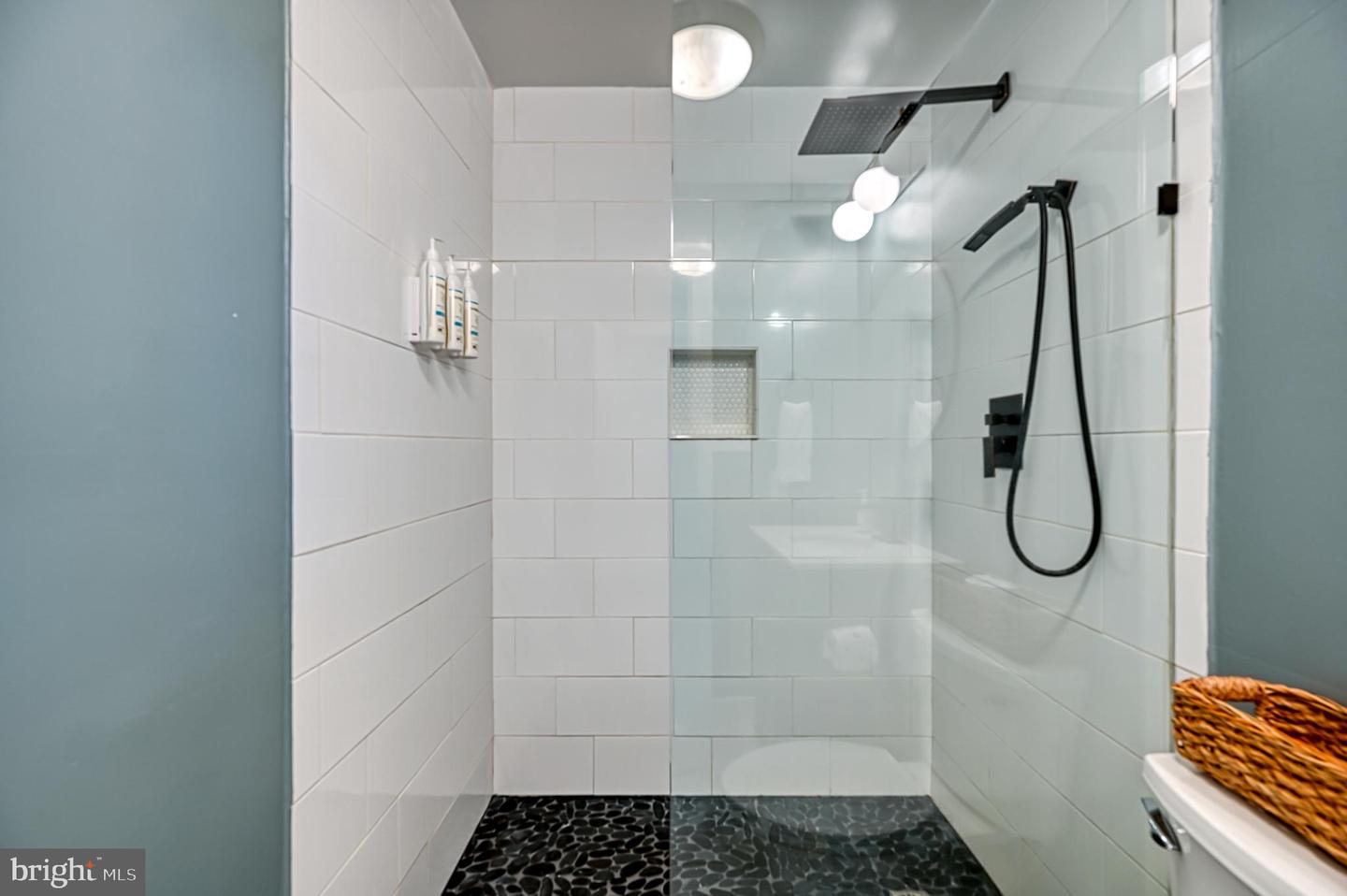 7313 OAKWOOD DR, ORANGE, Virginia 22960, 4 Bedrooms Bedrooms, 11 Rooms Rooms,2 BathroomsBathrooms,Residential,For sale,7313 OAKWOOD DR,VASP2039538 MLS # VASP2039538