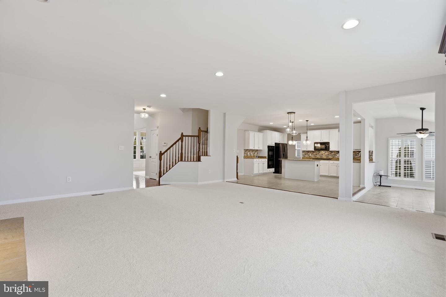 8831 CALBERA CT, GAINESVILLE, Virginia 20155, 4 Bedrooms Bedrooms, ,4 BathroomsBathrooms,Residential,For sale,8831 CALBERA CT,VAPW2113234 MLS # VAPW2113234