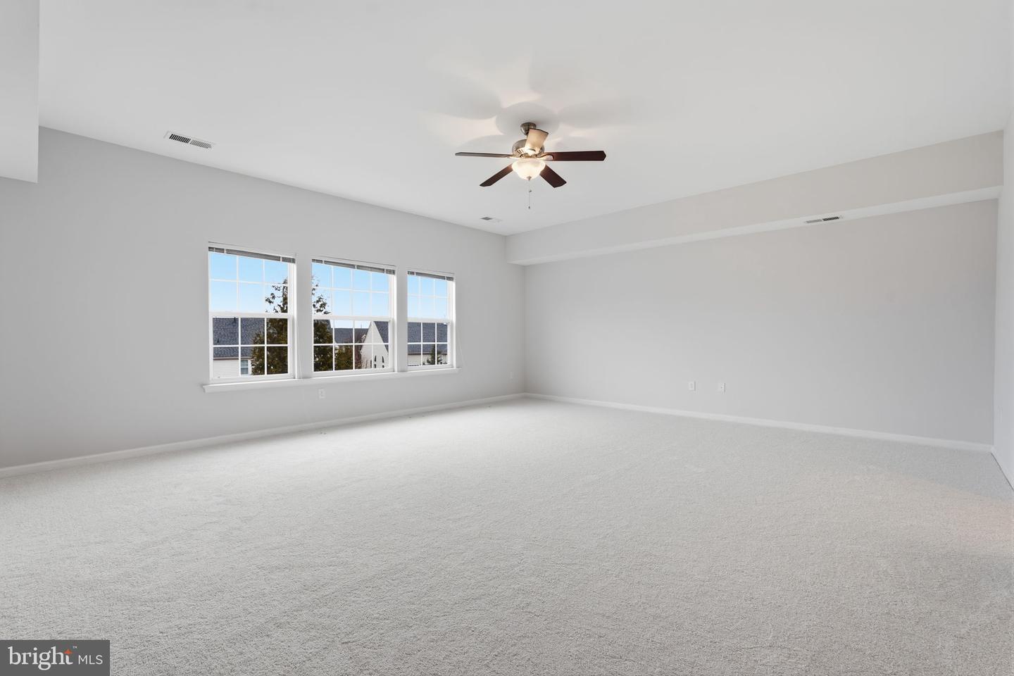 8831 CALBERA CT, GAINESVILLE, Virginia 20155, 4 Bedrooms Bedrooms, ,4 BathroomsBathrooms,Residential,For sale,8831 CALBERA CT,VAPW2113234 MLS # VAPW2113234