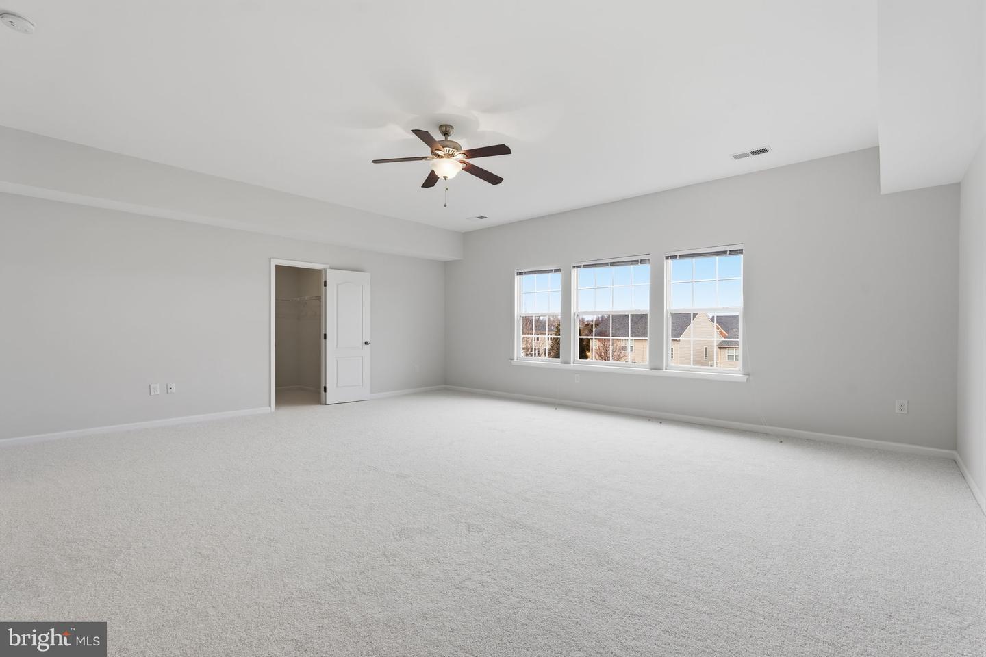 8831 CALBERA CT, GAINESVILLE, Virginia 20155, 4 Bedrooms Bedrooms, ,4 BathroomsBathrooms,Residential,For sale,8831 CALBERA CT,VAPW2113234 MLS # VAPW2113234