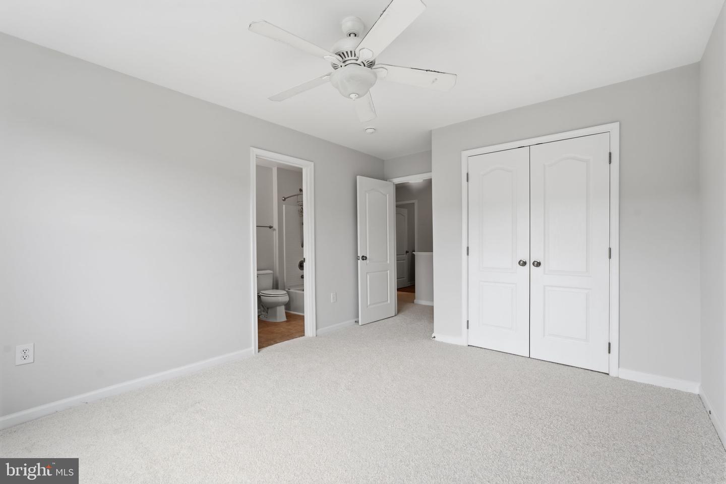 8831 CALBERA CT, GAINESVILLE, Virginia 20155, 4 Bedrooms Bedrooms, ,4 BathroomsBathrooms,Residential,For sale,8831 CALBERA CT,VAPW2113234 MLS # VAPW2113234