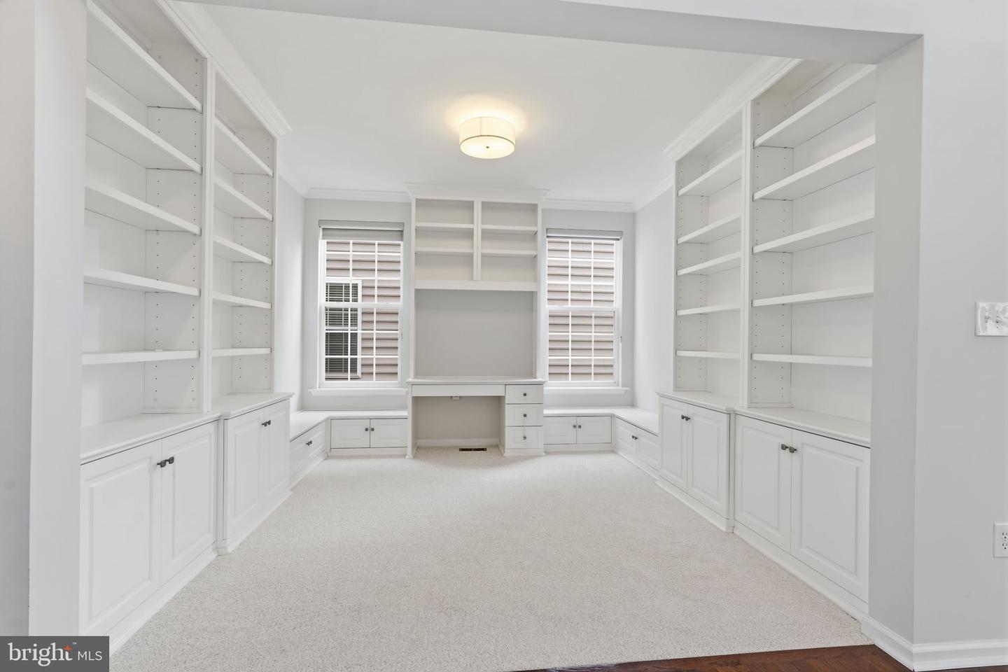 8831 CALBERA CT, GAINESVILLE, Virginia 20155, 4 Bedrooms Bedrooms, ,4 BathroomsBathrooms,Residential,For sale,8831 CALBERA CT,VAPW2113234 MLS # VAPW2113234