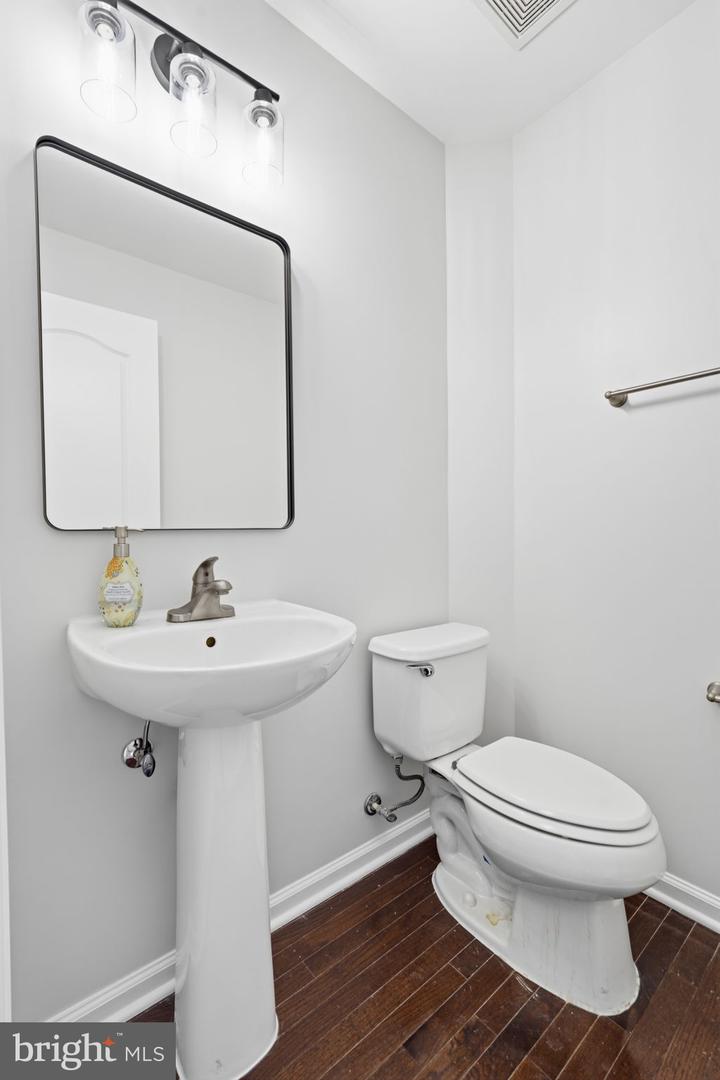 8831 CALBERA CT, GAINESVILLE, Virginia 20155, 4 Bedrooms Bedrooms, ,4 BathroomsBathrooms,Residential,For sale,8831 CALBERA CT,VAPW2113234 MLS # VAPW2113234