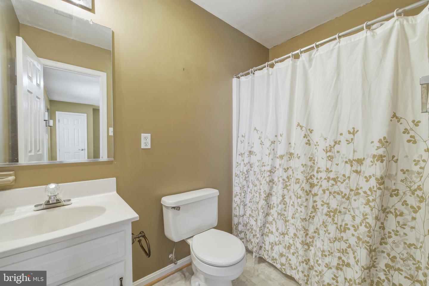 501 EMILY LN, WINCHESTER, Virginia 22602, 4 Bedrooms Bedrooms, ,3 BathroomsBathrooms,Residential,For sale,501 EMILY LN,VAFV2039770 MLS # VAFV2039770