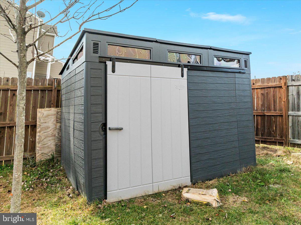 112 NORWICH CT, STEPHENS CITY, Virginia 22655, 6 Bedrooms Bedrooms, ,4 BathroomsBathrooms,Residential,For sale,112 NORWICH CT,VAFV2039772 MLS # VAFV2039772