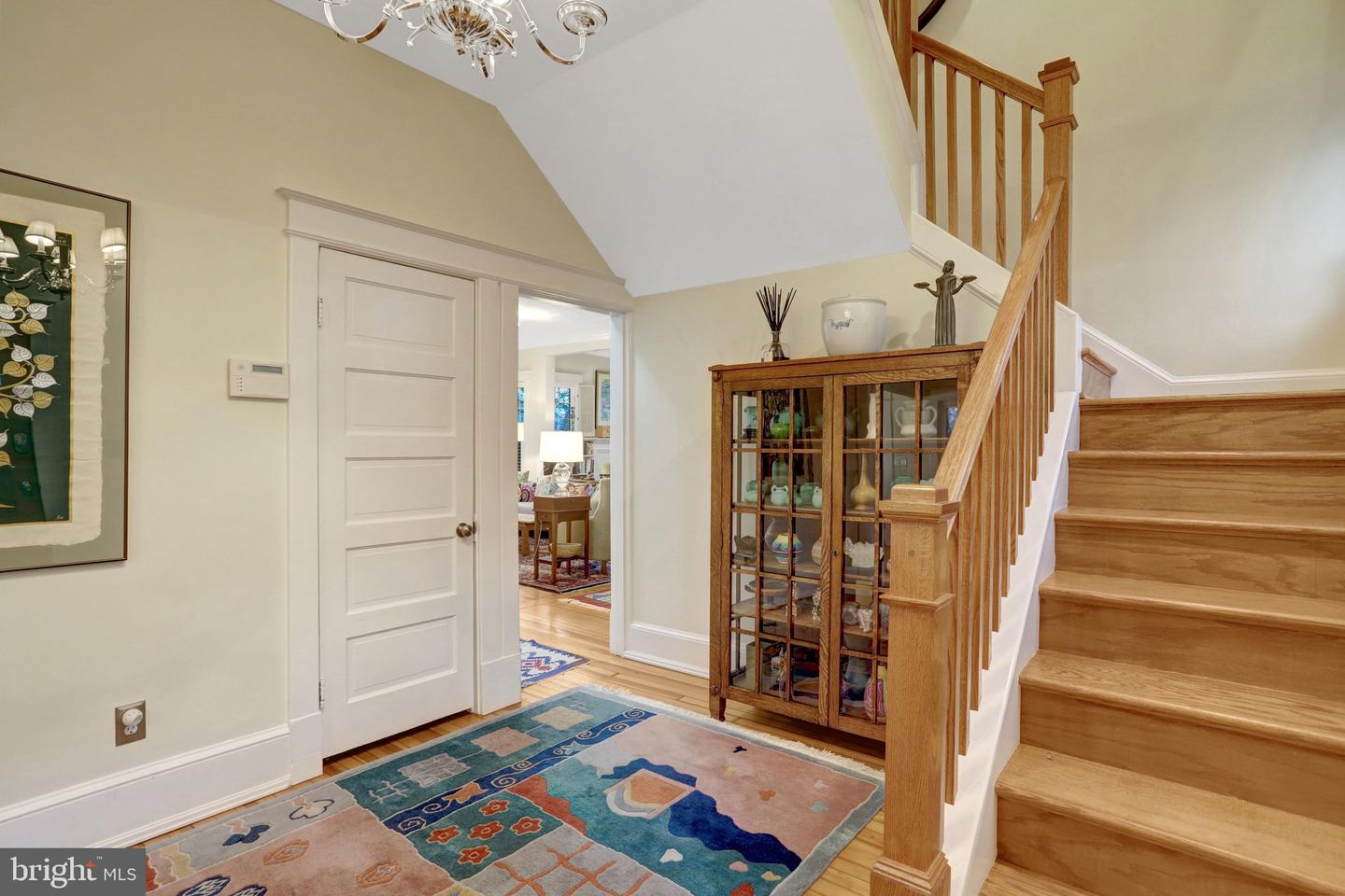 2515 N PERSHING DR, ARLINGTON, Virginia 22201, 3 Bedrooms Bedrooms, ,3 BathroomsBathrooms,Residential,For sale,2515 N PERSHING DR,VAAR2069286 MLS # VAAR2069286