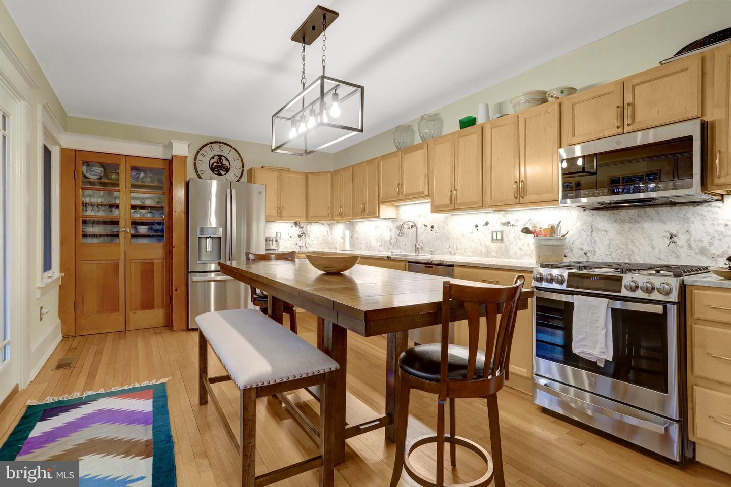 2515 N PERSHING DR, ARLINGTON, Virginia 22201, 3 Bedrooms Bedrooms, ,3 BathroomsBathrooms,Residential,For sale,2515 N PERSHING DR,VAAR2069286 MLS # VAAR2069286