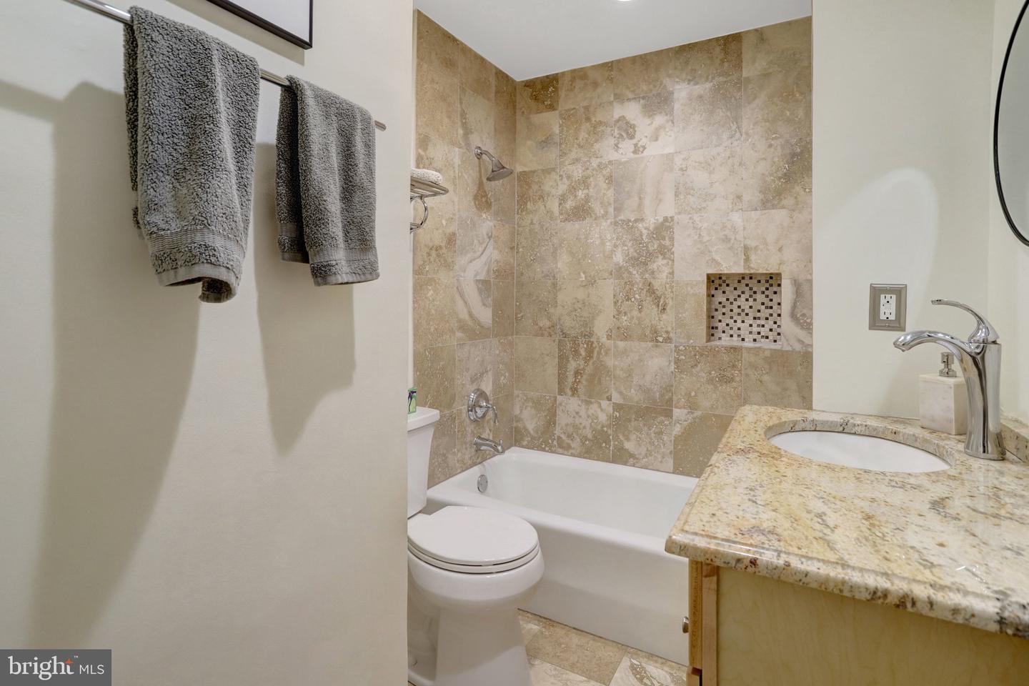 2515 N PERSHING DR, ARLINGTON, Virginia 22201, 3 Bedrooms Bedrooms, ,3 BathroomsBathrooms,Residential,For sale,2515 N PERSHING DR,VAAR2069286 MLS # VAAR2069286