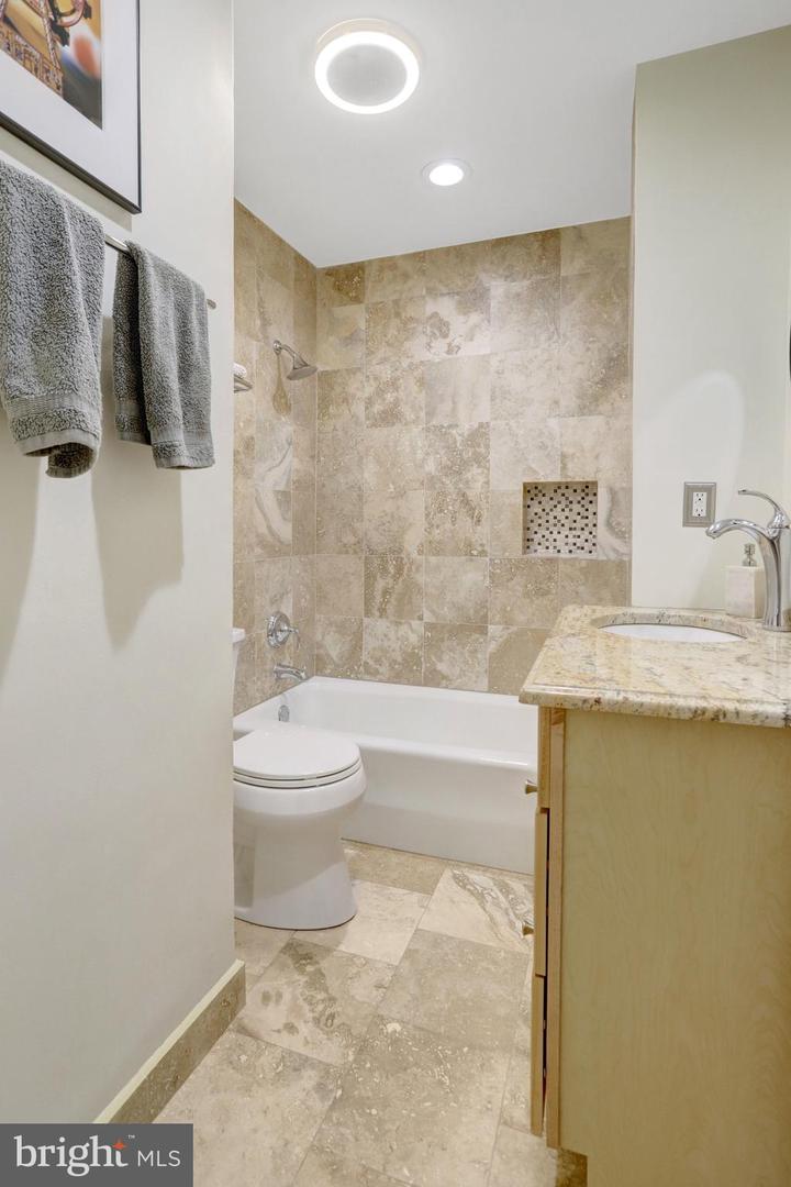 2515 N PERSHING DR, ARLINGTON, Virginia 22201, 3 Bedrooms Bedrooms, ,3 BathroomsBathrooms,Residential,For sale,2515 N PERSHING DR,VAAR2069286 MLS # VAAR2069286