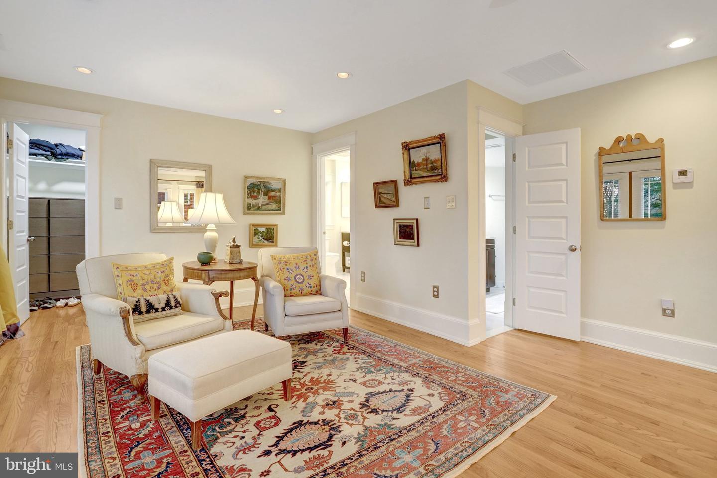 2515 N PERSHING DR, ARLINGTON, Virginia 22201, 3 Bedrooms Bedrooms, ,3 BathroomsBathrooms,Residential,For sale,2515 N PERSHING DR,VAAR2069286 MLS # VAAR2069286