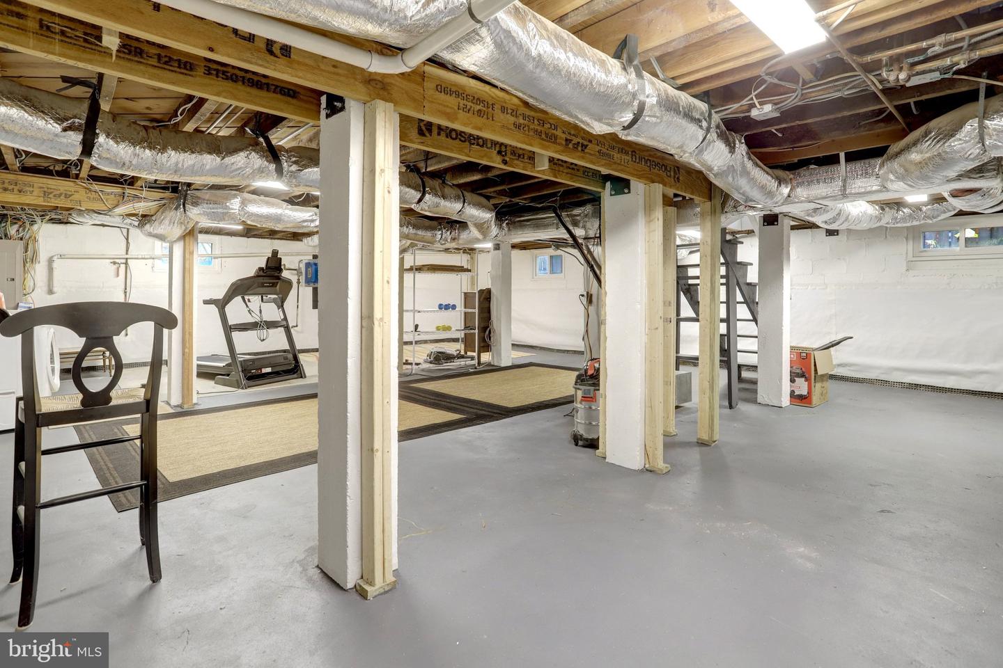 2515 N PERSHING DR, ARLINGTON, Virginia 22201, 3 Bedrooms Bedrooms, ,3 BathroomsBathrooms,Residential,For sale,2515 N PERSHING DR,VAAR2069286 MLS # VAAR2069286