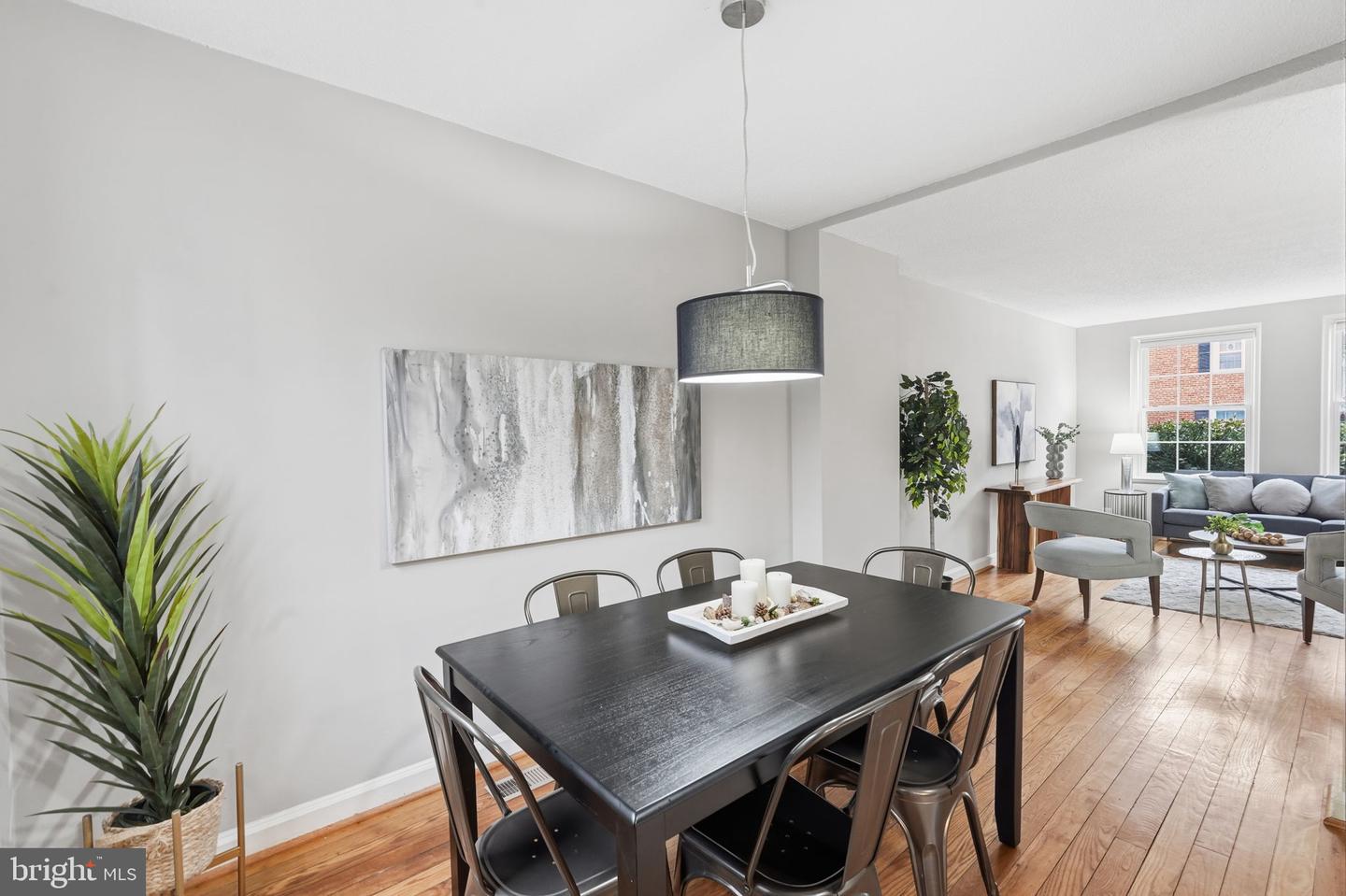 3617 S TAYLOR ST, ARLINGTON, Virginia 22206, 2 Bedrooms Bedrooms, ,2 BathroomsBathrooms,Residential,For sale,3617 S TAYLOR ST,VAAR2069294 MLS # VAAR2069294