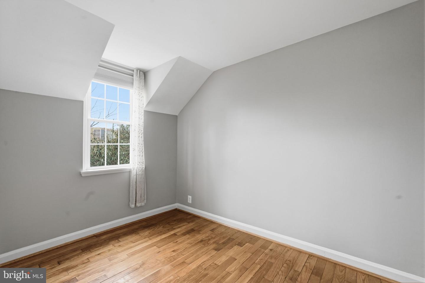 3617 S TAYLOR ST, ARLINGTON, Virginia 22206, 2 Bedrooms Bedrooms, ,2 BathroomsBathrooms,Residential,For sale,3617 S TAYLOR ST,VAAR2069294 MLS # VAAR2069294