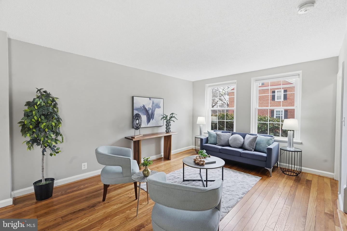 3617 S TAYLOR ST, ARLINGTON, Virginia 22206, 2 Bedrooms Bedrooms, ,2 BathroomsBathrooms,Residential,For sale,3617 S TAYLOR ST,VAAR2069294 MLS # VAAR2069294