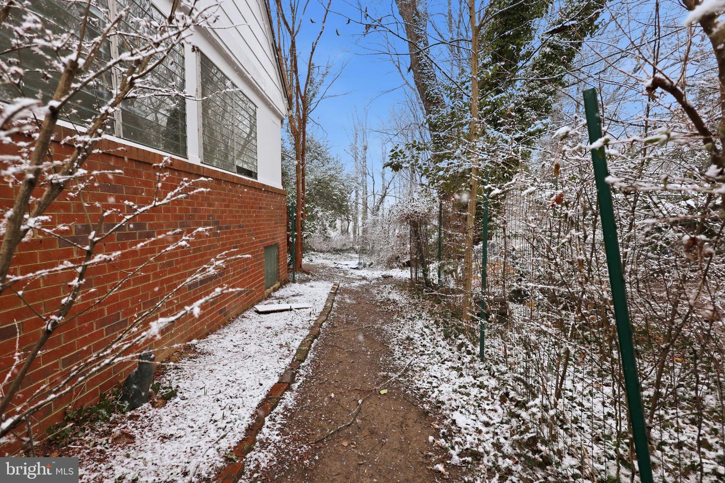 1007 MANNING DR, FREDERICKSBURG, Virginia 22405, 2 Bedrooms Bedrooms, ,1 BathroomBathrooms,Residential,For sale,1007 MANNING DR,VAST2046454 MLS # VAST2046454